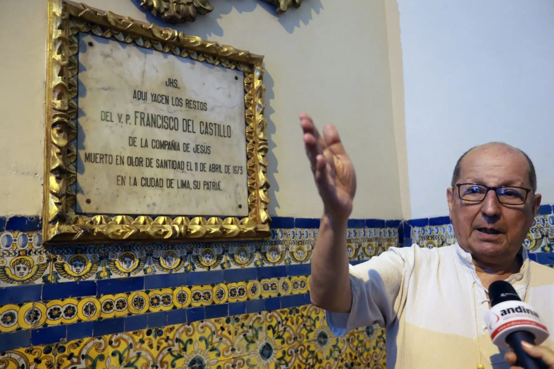 Tumba del sacerdote jesuita Francisco del Castillo, cuyo proceso de beatificación está en marcha. Foto: ANDINA/Norman Córdova