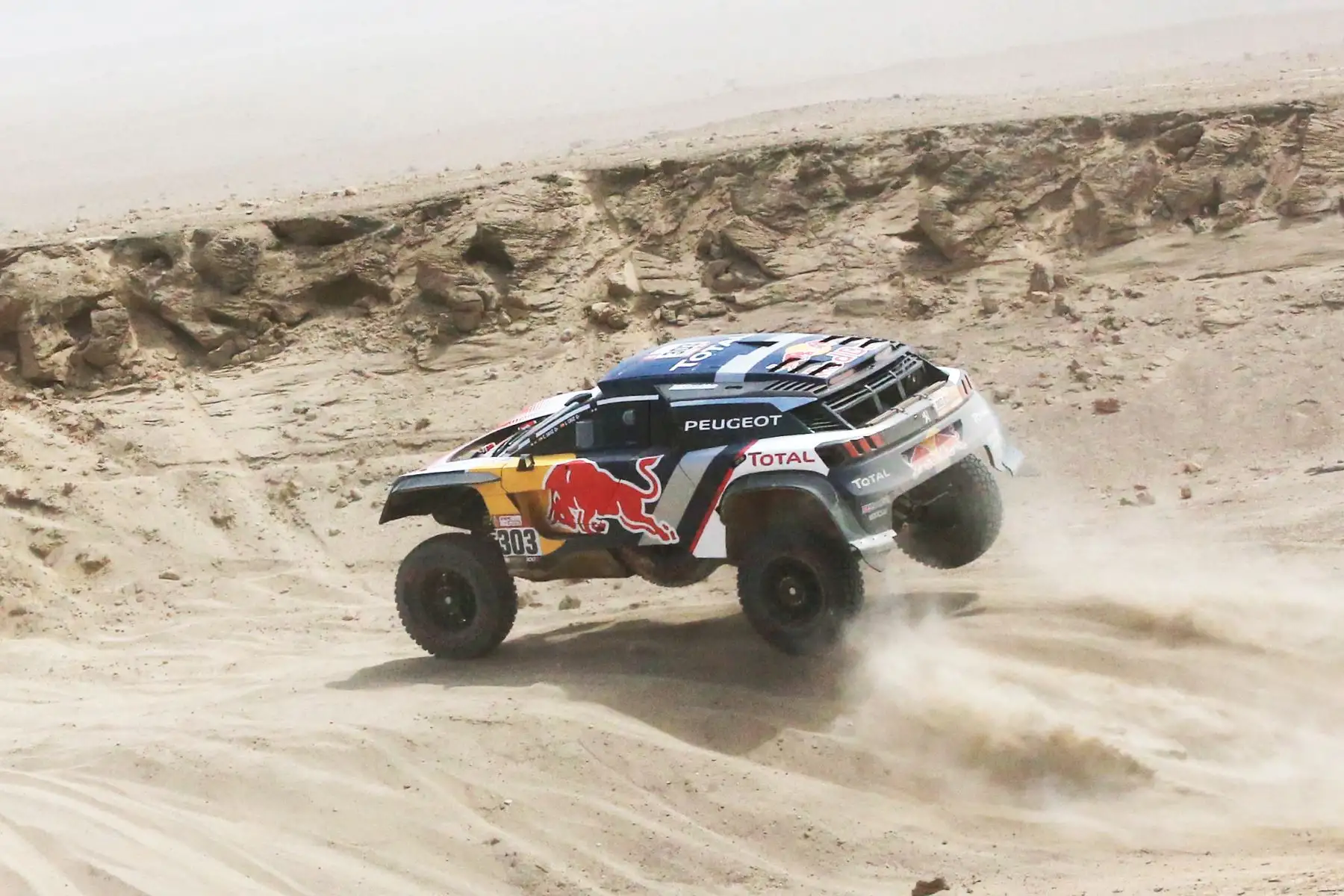 MARCONA-PERÚ-09-ENERO. Corredores compiten en  la cuarta etapa San Juan  de  Marcona del Dakar 2018, Foto: ANDINA/ Jhony Laurente