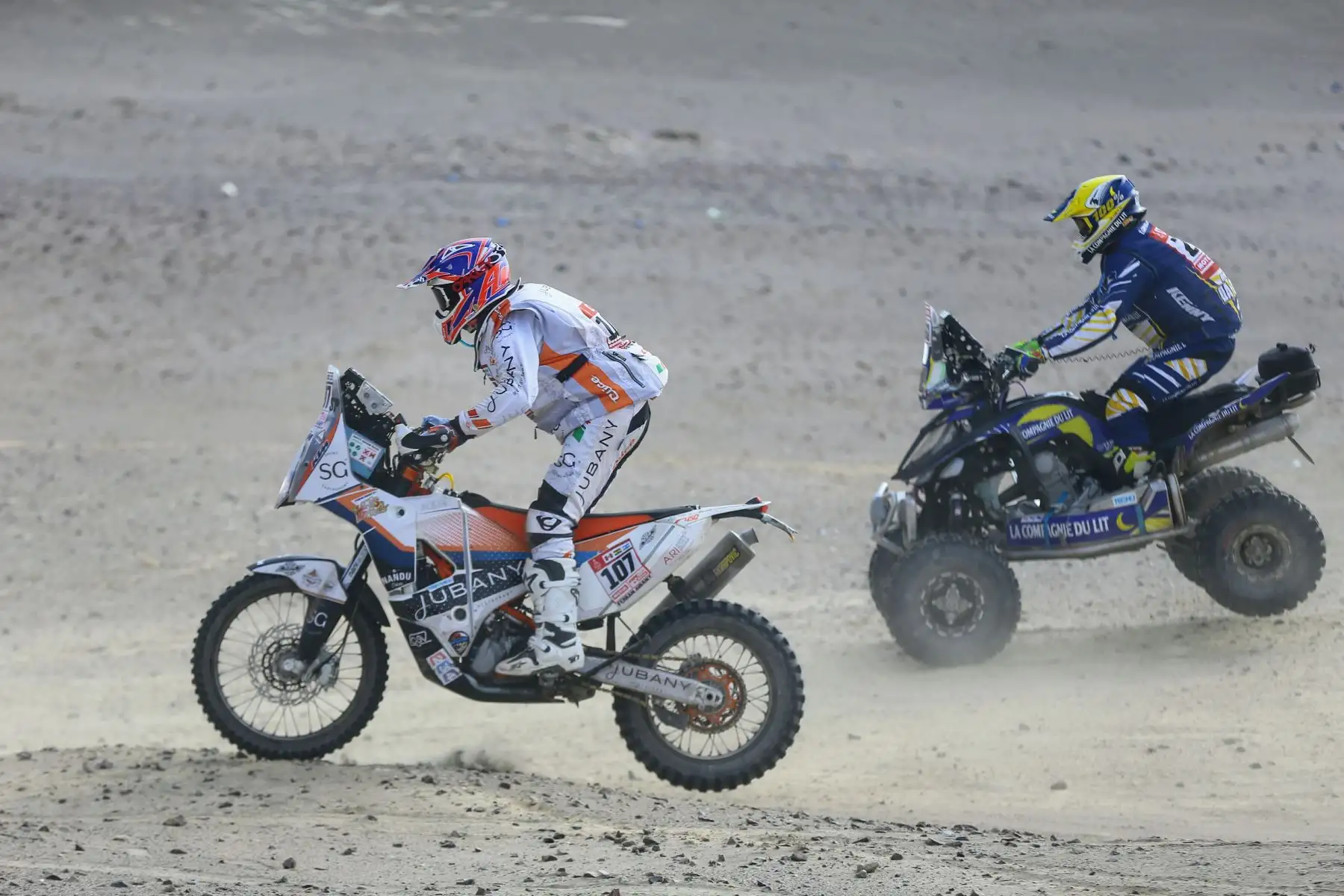 ICA-PERÚ-09-ENERO. Corredores del Dakar 2018 recorren la ruta de la cuarta etapa del rally en el distrito de Marcona . Foto: ANDINA/Luis Iparraguirre