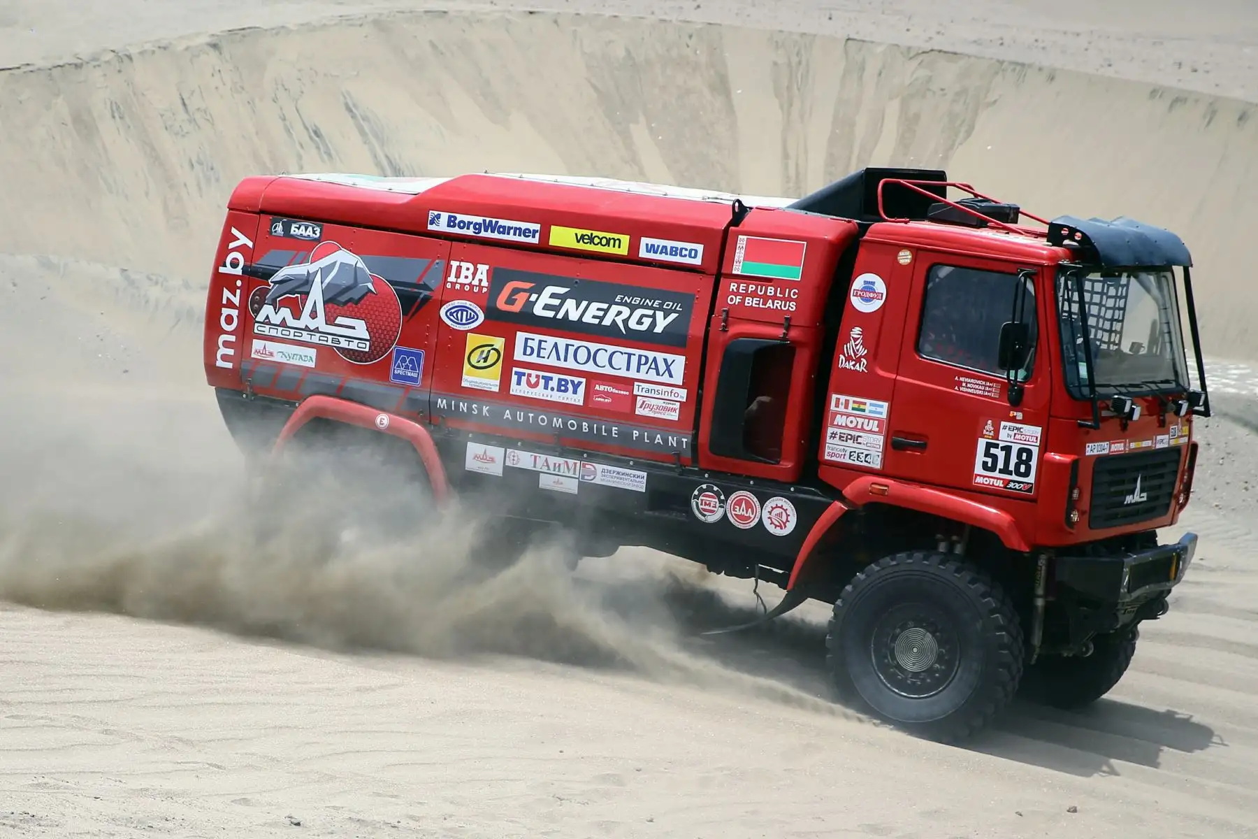 ICA-PERÚ-09-ENERO. Corredores del Dakar 2018 recorren la ruta de la cuarta etapa del rally en el distrito de Marcona . Foto: ANDINA/Luis Iparraguirre