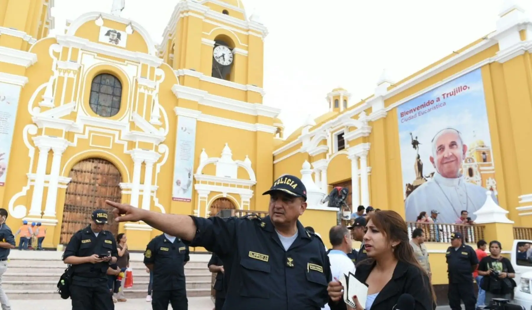 Cerca de 6,000 agentes de diferentes unidades de la Policía Nacional del Perú (PNP) han sido designados para brindar seguridad al Papa Francisco durante el desarrollo de sus actividades en la ciudad de Trujillo el 20 de enero próximo.