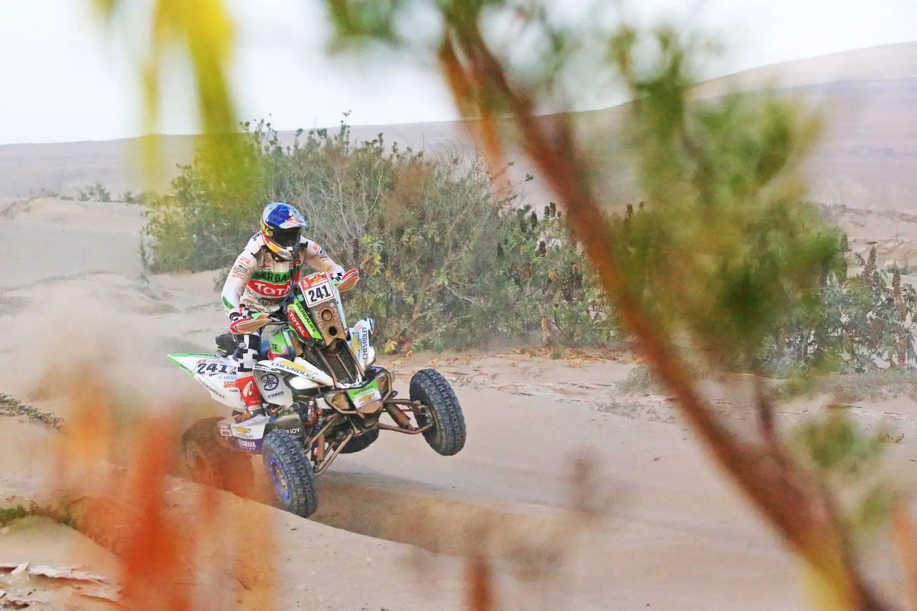 MARCONA-PERÚ-10-ENERO. Corredores compiten en la quinta etapa San Juan de Marcona-Arequipa del Dakar 2018. Foto: ANDINA/Jhony Laurente