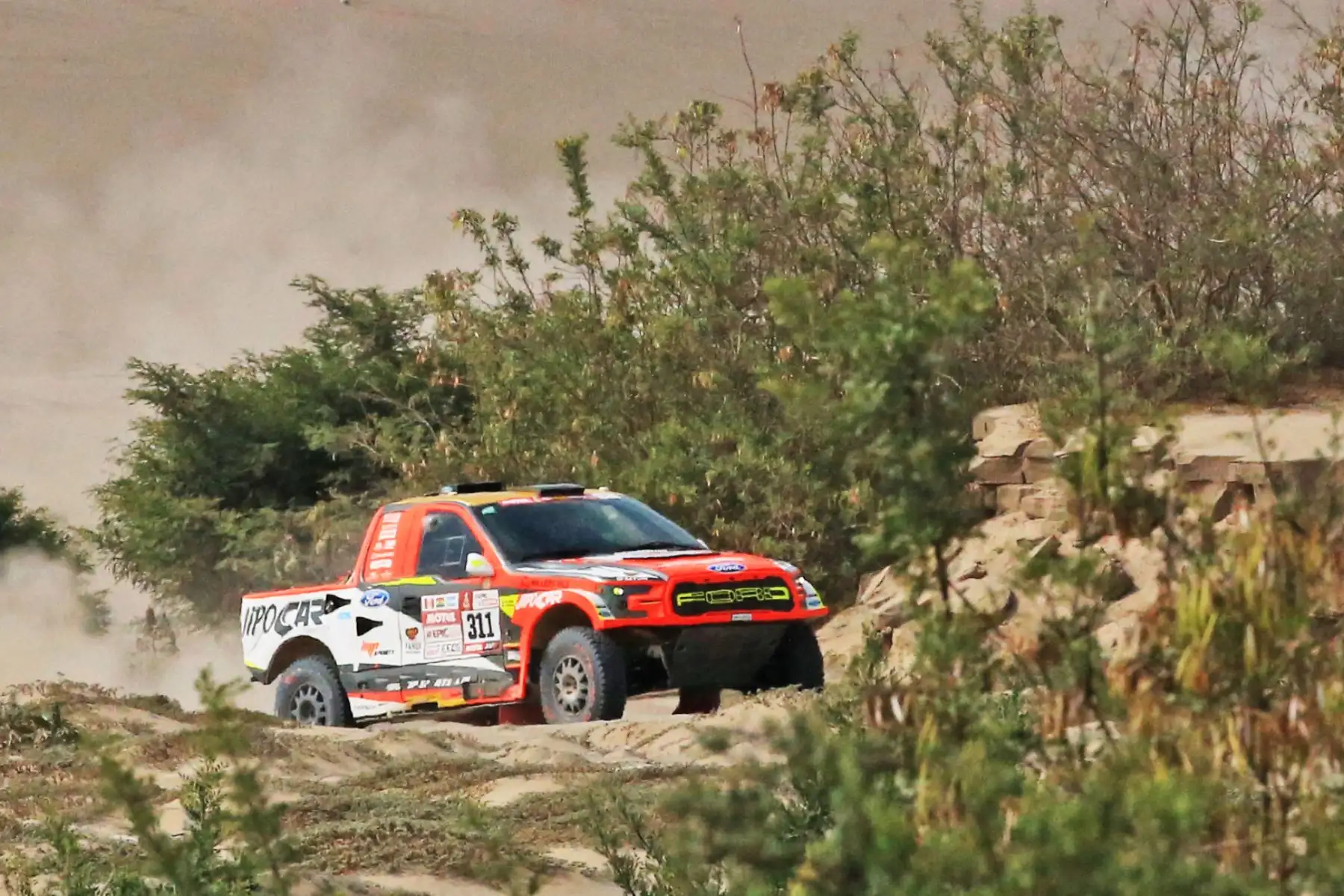 MARCONA-PERÚ-10-ENERO. Corredores compiten en la quinta etapa San Juan de Marcona-Arequipa del Dakar 2018. Foto: ANDINA/Jhony Laurente