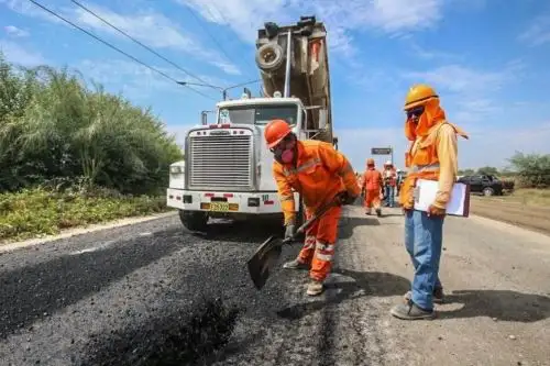 El ministro de Transportes y Comunicaciones, Bruno Giuffra, destacó hoy que como parte del proceso de Reconstrucción con Cambios el Gobierno está rehabilitando importantes tramos viales y puentes afectados por El Niño Costero, a fin de afianzar la transitabilidad en la región Piura.