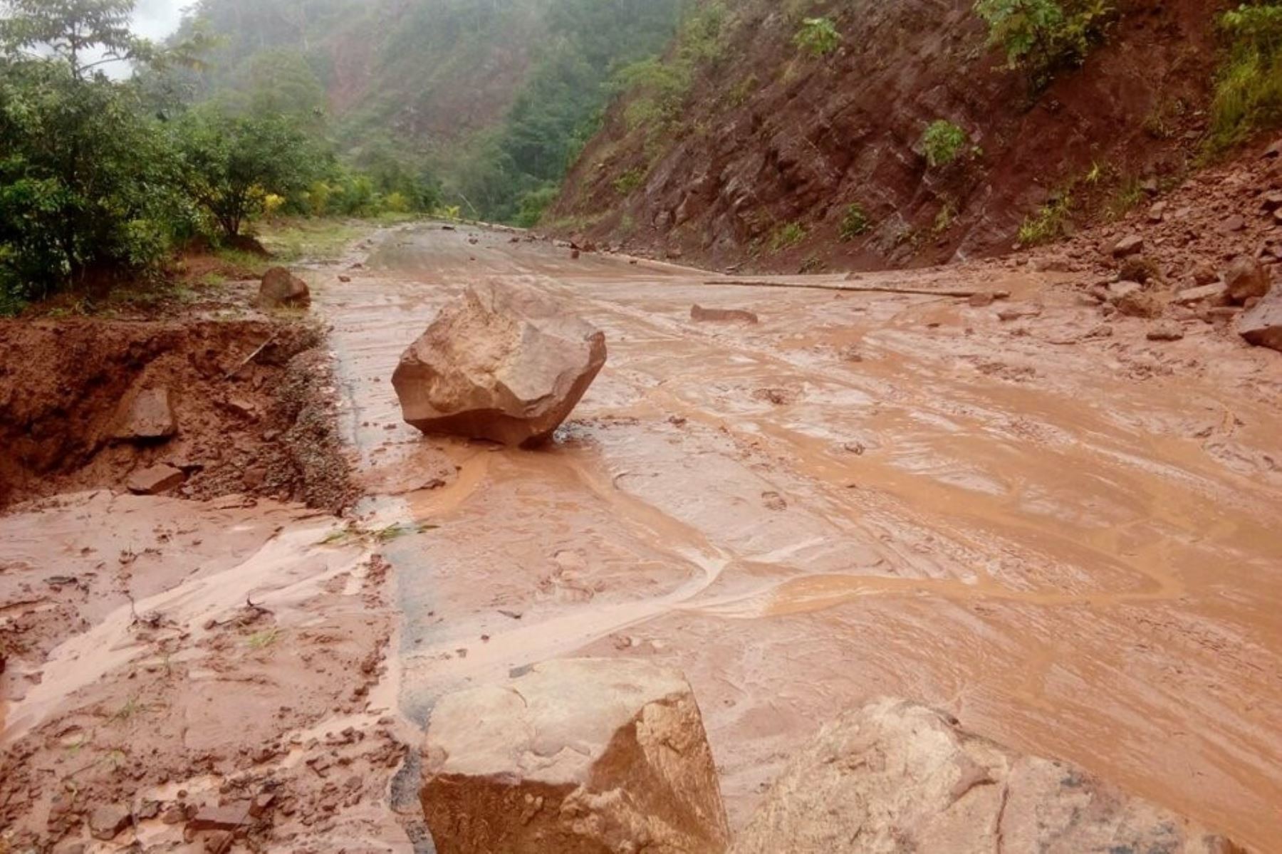Lluvias intensas afectan tránsito en la carretera Shapaja-Chazuta, en San Martín. ANDINA