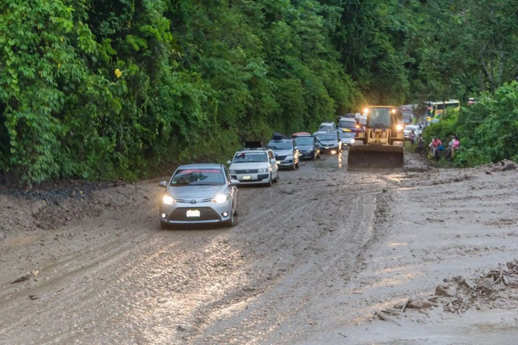 lluvias originaron derrumbes, colapso de puente y berma que afectaron las carreteras en región San Martín.Foto:  ANDINA.