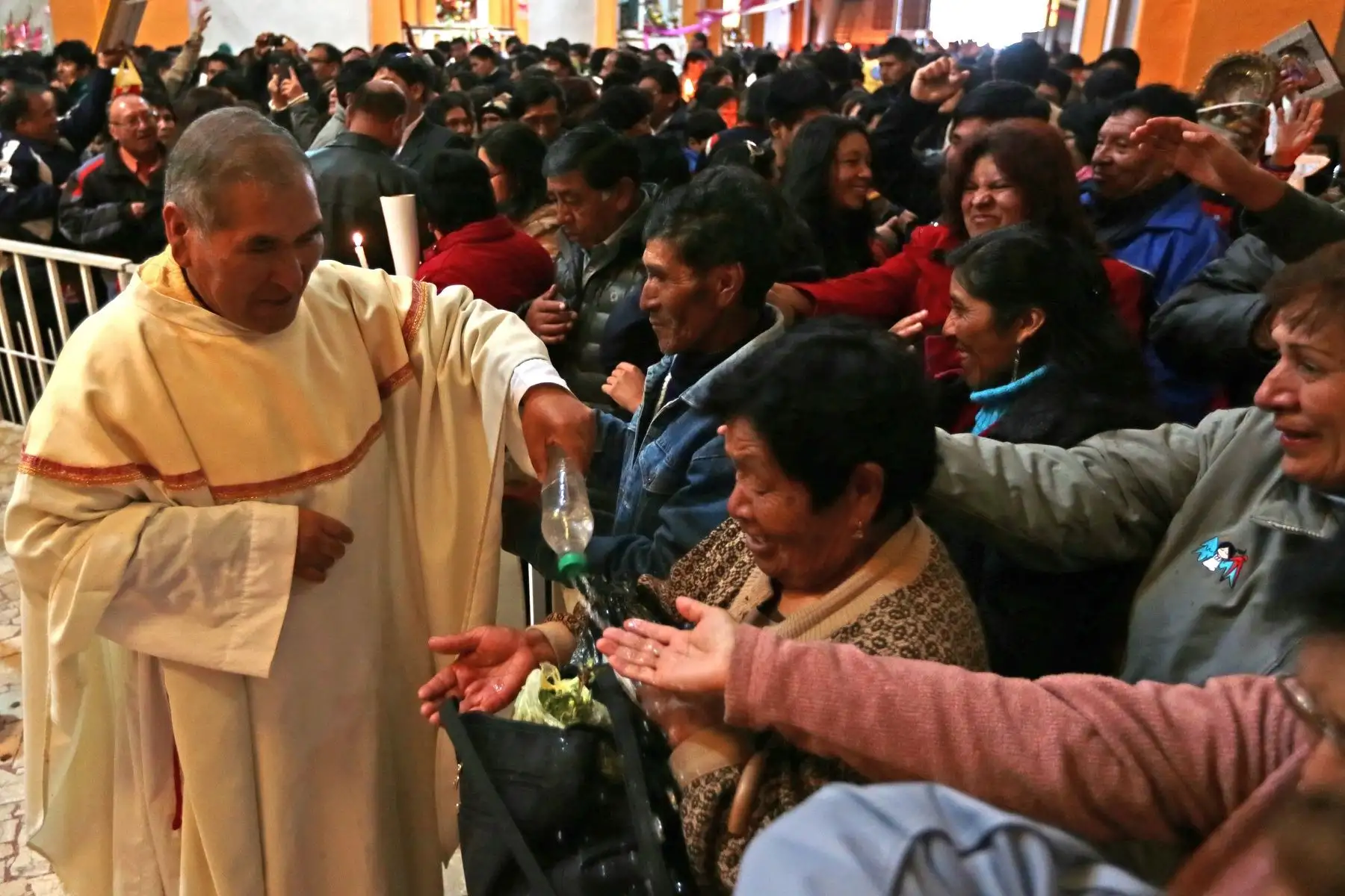 Puneños se preparan para viajar a Puerto Maldonado para Encuentro con Papa Francisco. ANDINA/archivo
