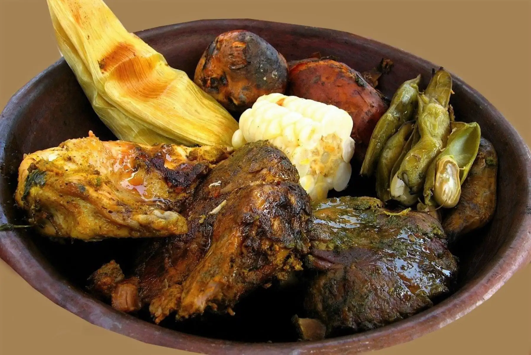 Pachamanca: potaje ancestral y embajador de la culinaria peruana. ANDINA/archivo