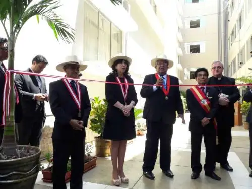 El presidente del Poder Judicial, Duberlí Rodríguez Tineo, encabezó el acto de reapertura de la sede central de la Corte Superior de Justicia de Piura, local afectado el año pasado por el desborde del río Piura como consecuencia del impacto de El Niño costero.