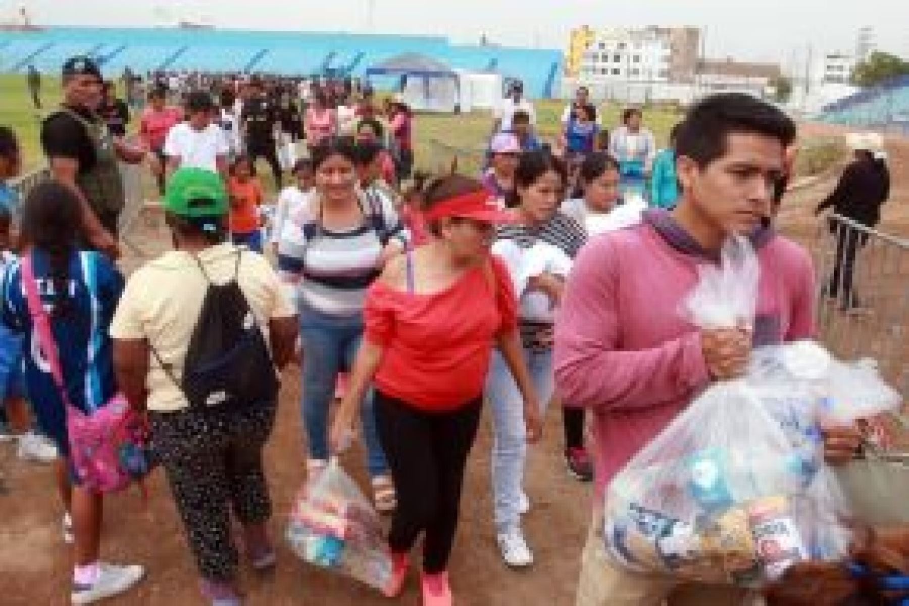En el departamento de Arequipa 30 familias del distrito de Huanu Huanu, 20 de Quicacha, seis de Lomas, otras seis de Chaparra y una de la localidad de Yauca, sufrieron afectación.