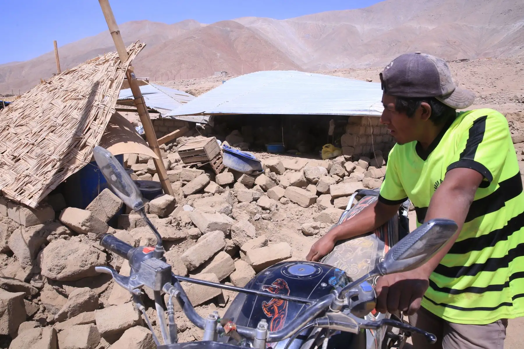 AYACUCHO PERÚ - ENERO 14. Centro poblado Relave en el distrito de Pullu provincia Parinacochas en Ayacucho, tambien se vio afectado por el sismo de esta madrugada.  Foto: ANDINA/Difusión
