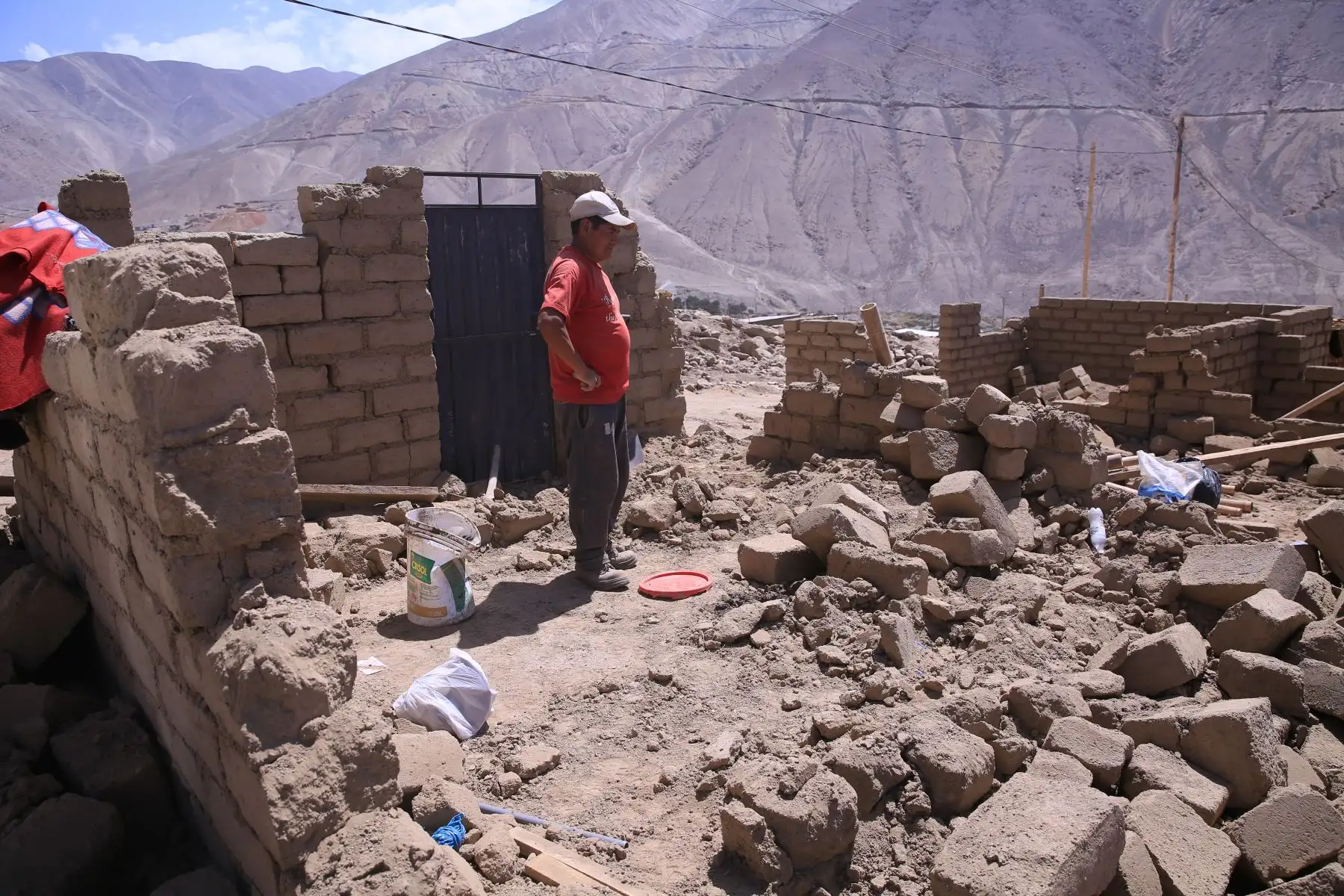 AYACUCHO PERÚ - ENERO 14. Centro poblado Relave en el distrito de Pullu provincia Parinacochas en Ayacucho, tambien se vio afectado por el sismo de esta madrugada.  Foto: ANDINA/Difusión