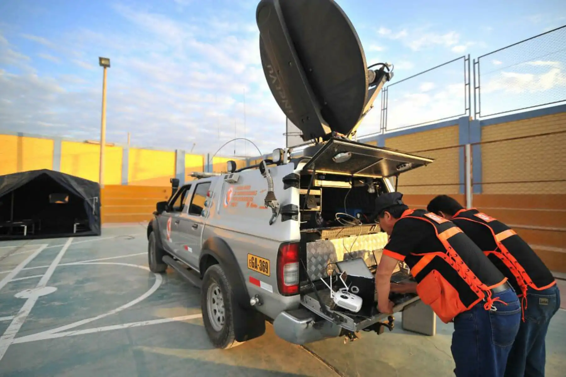 Defensa Civil entrega ayuda a los damnificados del distrito en Acarí, Arequipa. Foto: Gobierno Regional de Arequipa, Diego Ramos