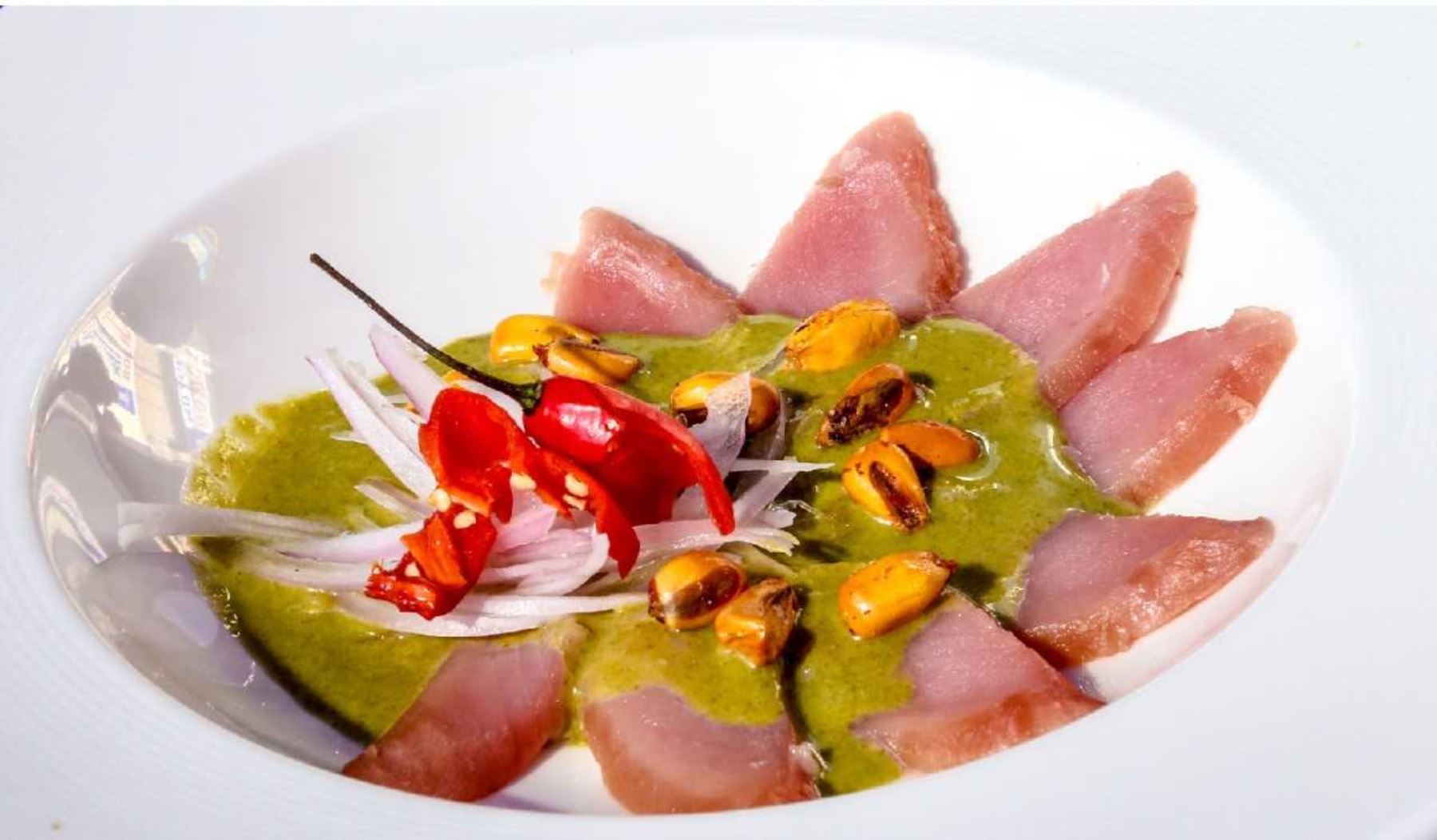 Programa A comer pescado del Ministerio de la Producción recomienda tiradito verde de bonito.