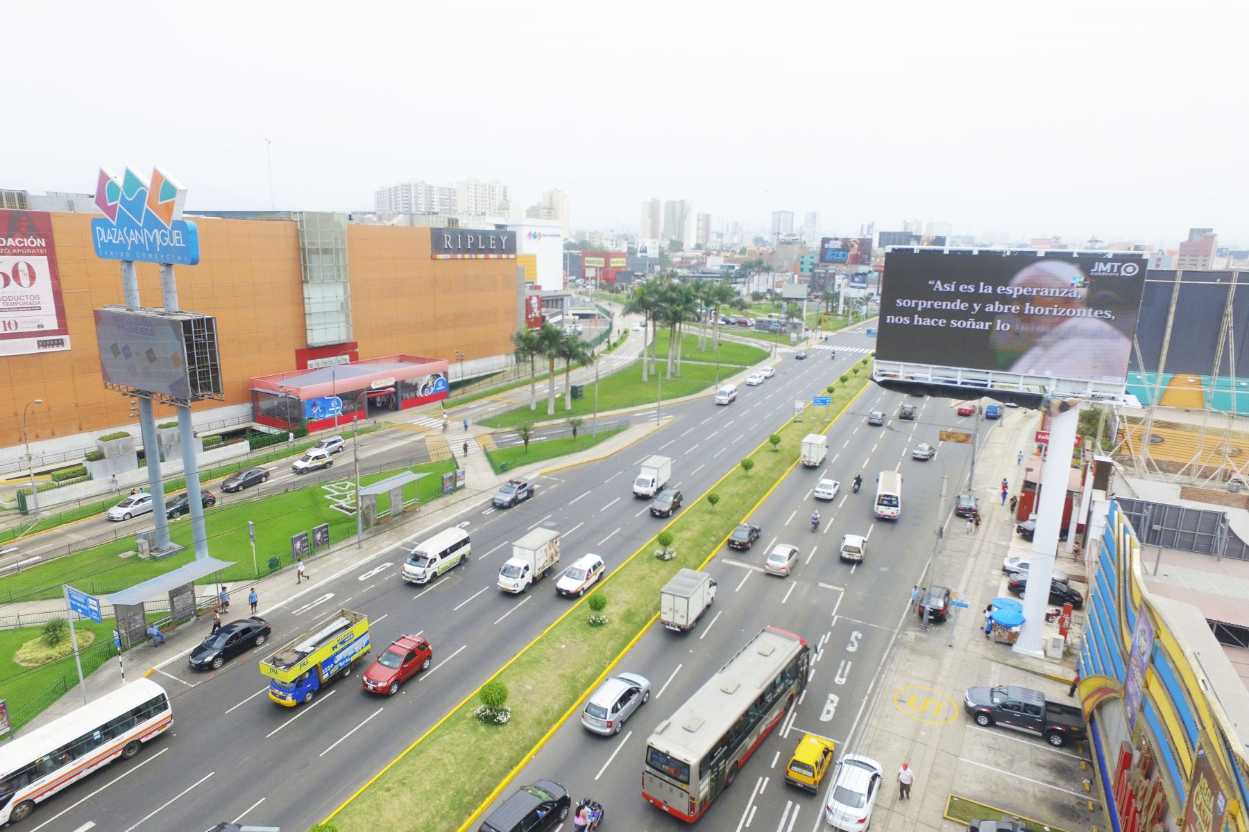 Por estas calles hará su primer recorrido en Lima el Papa Francisco. Foto: ANDINA/Jhony Laurente