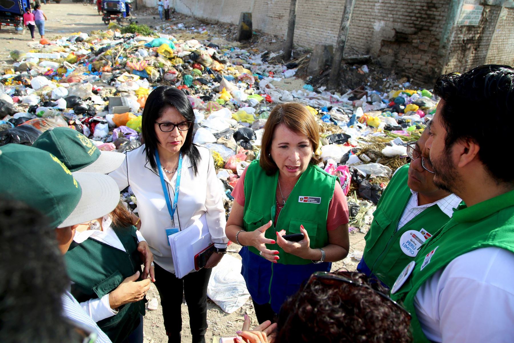 Ministerio del Ambiente apoyará a distrito de Leonardo Ortiz en atender problema de basura. ANDINA/Difusión