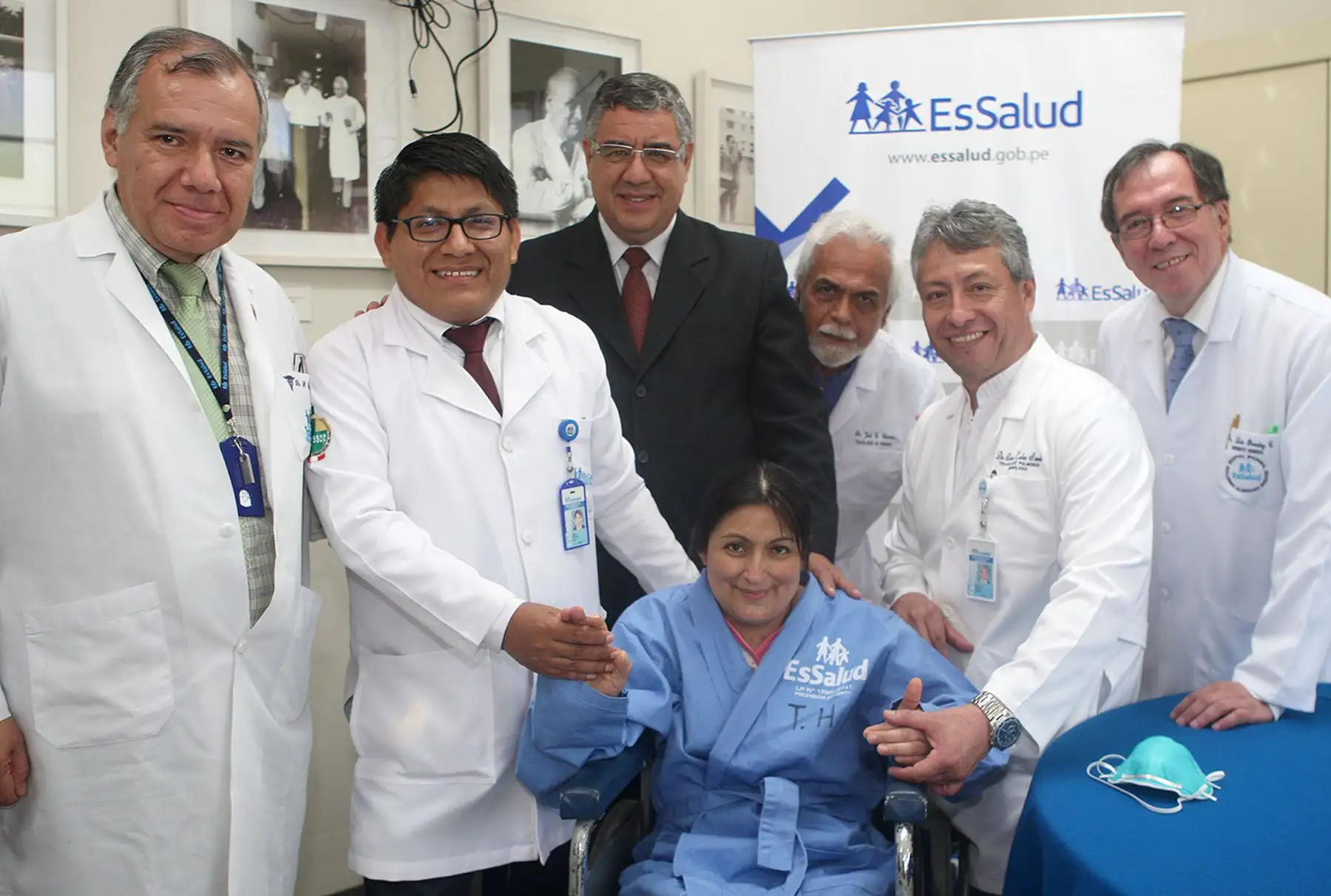Equipo de profesionales del Hospital Nacional Guillermo Almenara salvan la vida a madre de familia de 41 años por trasplante. ANDINA/Héctor Vinces