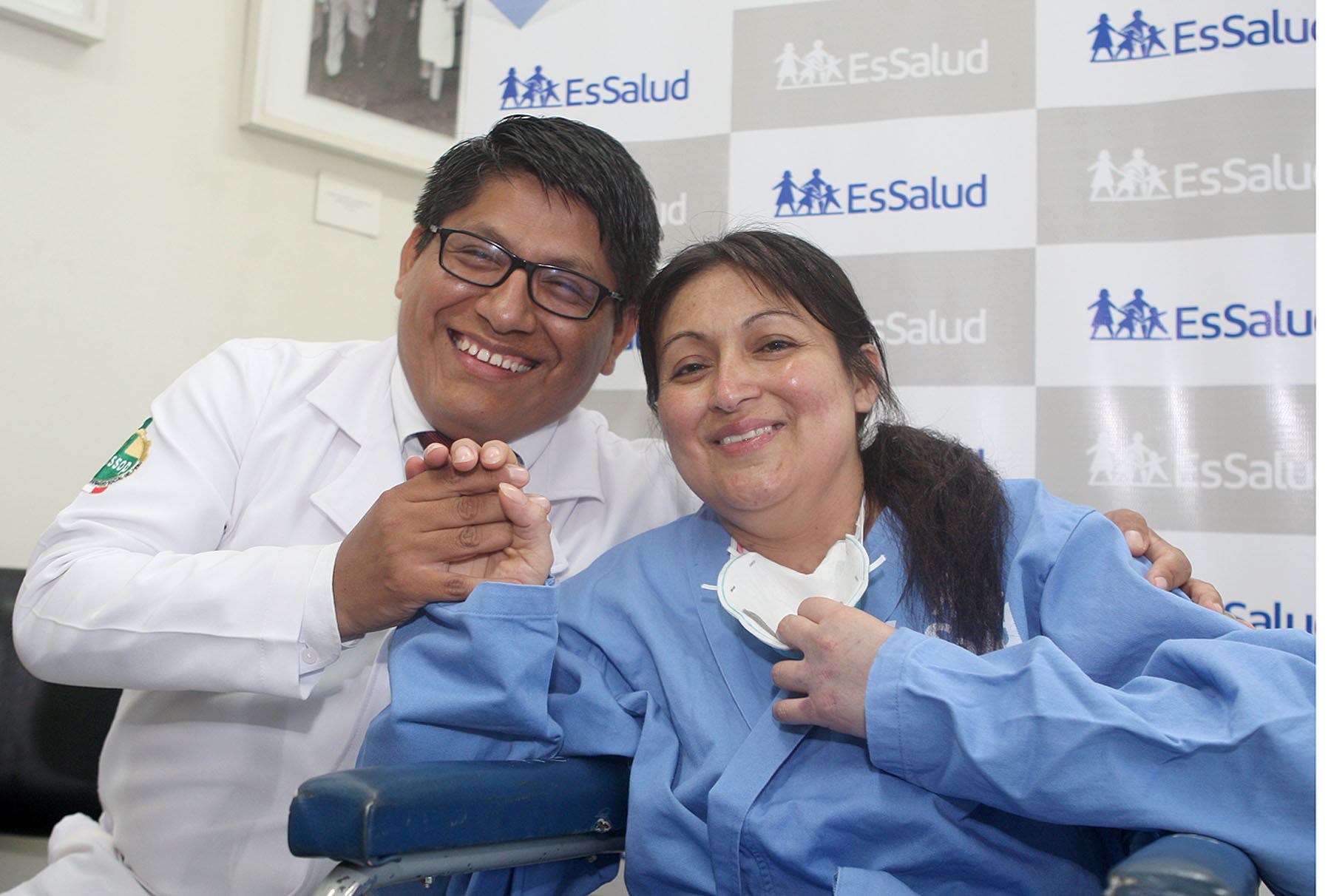 Manuel Palacios León lideró equipo de especialistas del Hospital Guillermo Almenara que realizó primer trasplante bipulmonar en Perú. ANDINA/Héctor Vinces