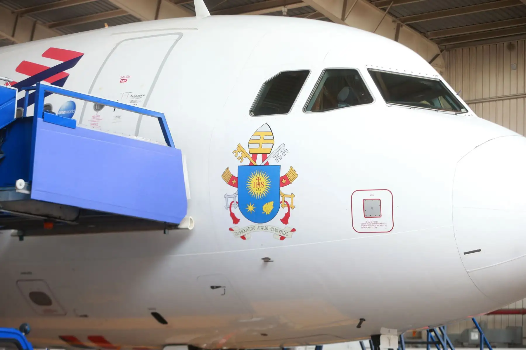 LIMA,PERÚ-ENERO 16. LATAM Airlines Perú presenta el avión que trasladará al Papa Francisco en sus viajes en el Perú. Foto: ANDINA/Vidal Tarqui
