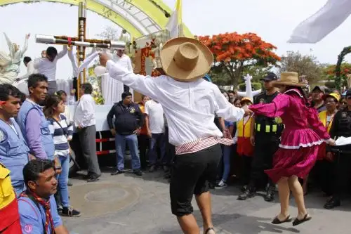 Hoy parten a Trujillo primeras caravanas de peregrinos de Lambayeque para participar de encuentro con el Papa Francisco. Foto: ANDINA.