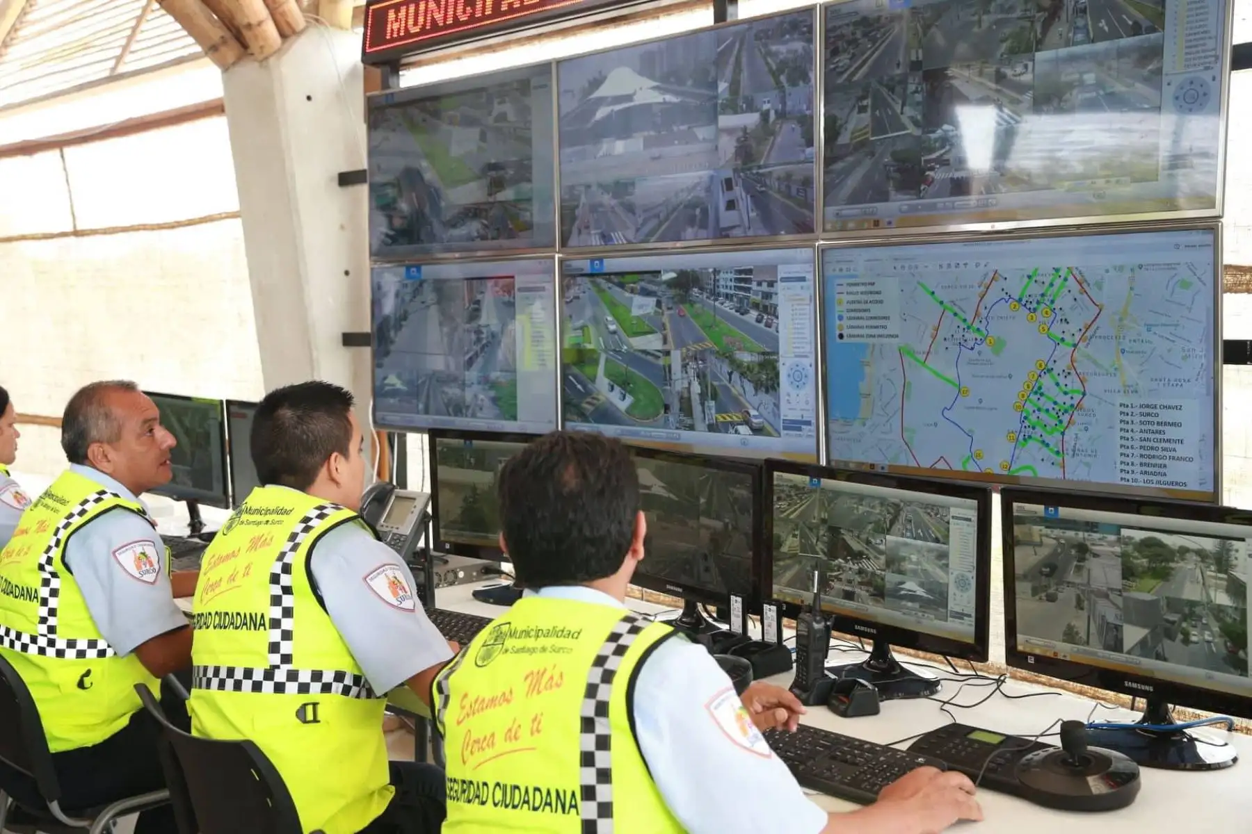 LIMA PERÚ - ENERO 17. INDECI implementa Puesto de Comando Avanzado para realizar el seguimiento de las actividades que cumplirá el Papa Francisco durante su visita al Perú. Foto:ANDINA/Norman Cordova