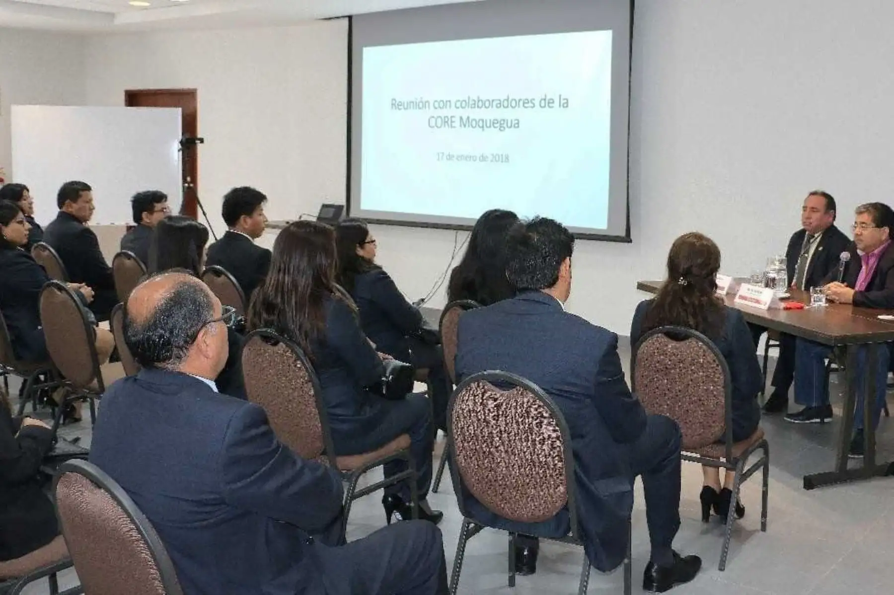 El contralor general Nelson Shack Yalta anunció que se potenciará la Contraloría Regional Moquegua, la cual contará con mayor número de profesionales multidisciplinarios, así como áreas técnicas, entre otras capacidades, para la ejecución de actividades del nuevo modelo de control concurrente y el control posterior.