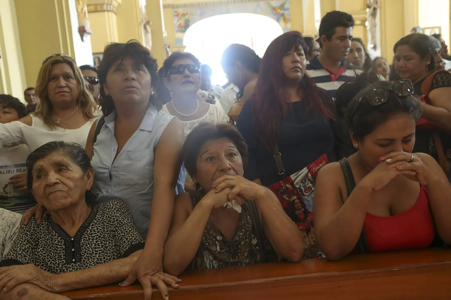 TRUJILLO PERÚ - ENERO 17. Veneradas imágenes de los pueblos del norte peruano, son visitadas por los devotos en la Catedral de Trujillo mientras esperan la llegada del Santo Padre. Foto: ANDINA/Roberto Cáceres