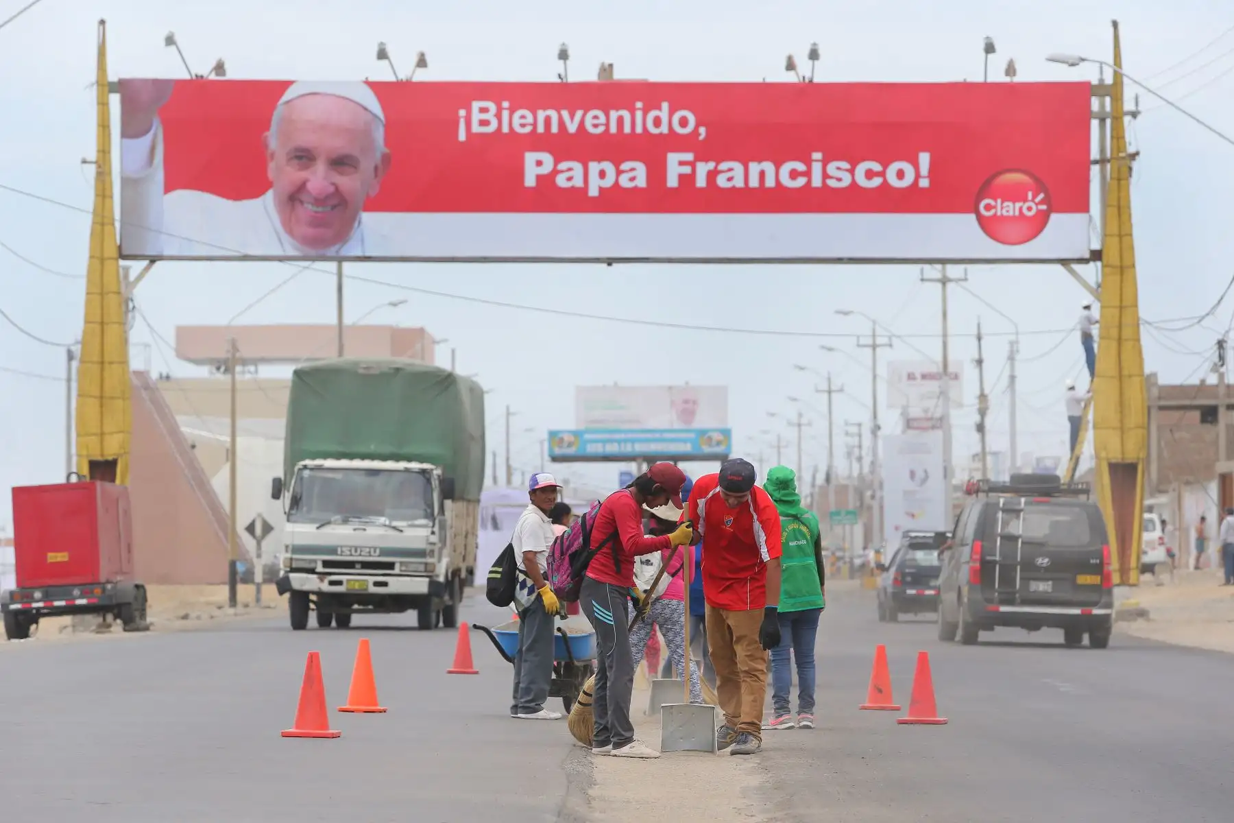 TRUJILLO PERÚ - ENERO 17. El balneario Huanchaco se prepara para la Misa del Papa Francisco. Foto: ANDINA/Pavel Ugaz