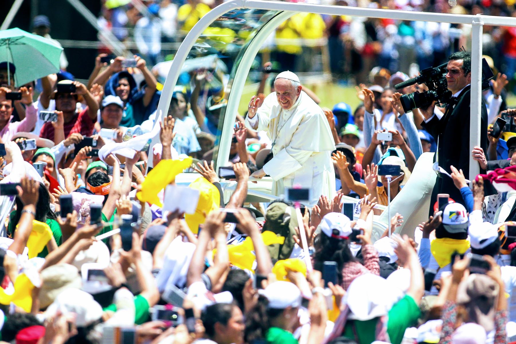 Papa Francisco se dirige hacia su última actividad en Puerto Maldonado. ANDINA/Luis Iparraguirre