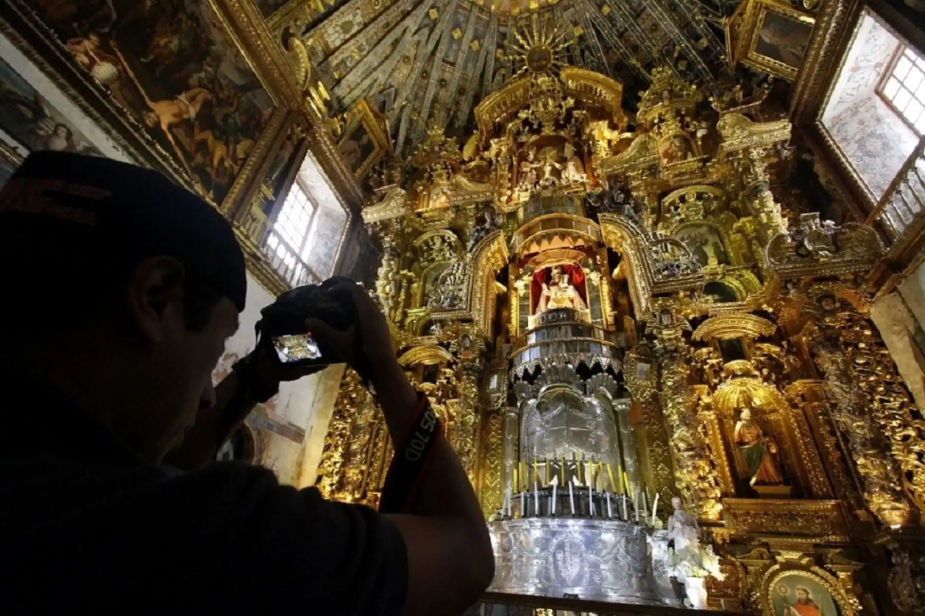 Impresionantes obras de arte atesoran los templos de la ruta del barroco andino de Cusco. ANDINA/archivo