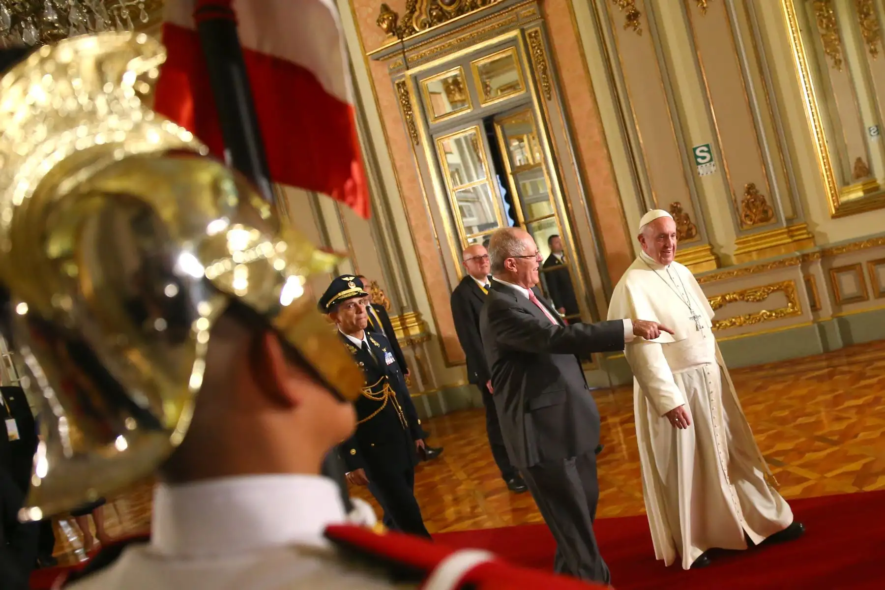 LIMA PERÚ - ENERO 19. Papa Francisco vista Palacio de Gobierno  y se reúne con Presidente Kuczynski. Foto: ANDINA/Prensa Presidencia
