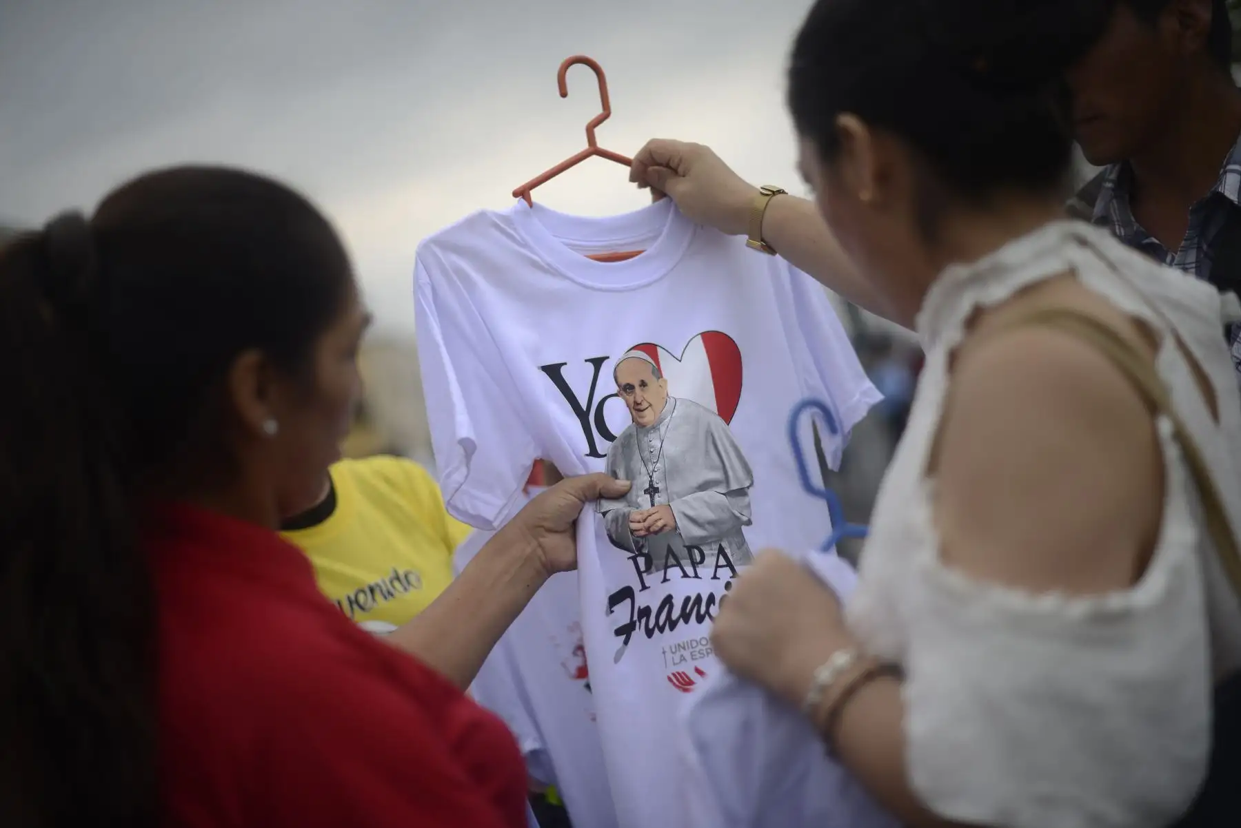 TRUJILLO PERÚ - ENERO 19. Ultimos preparativos para la visita del Papa Francisco en la ciudad de Trujillo. Foto: ANDINA/Elias Alfageme
