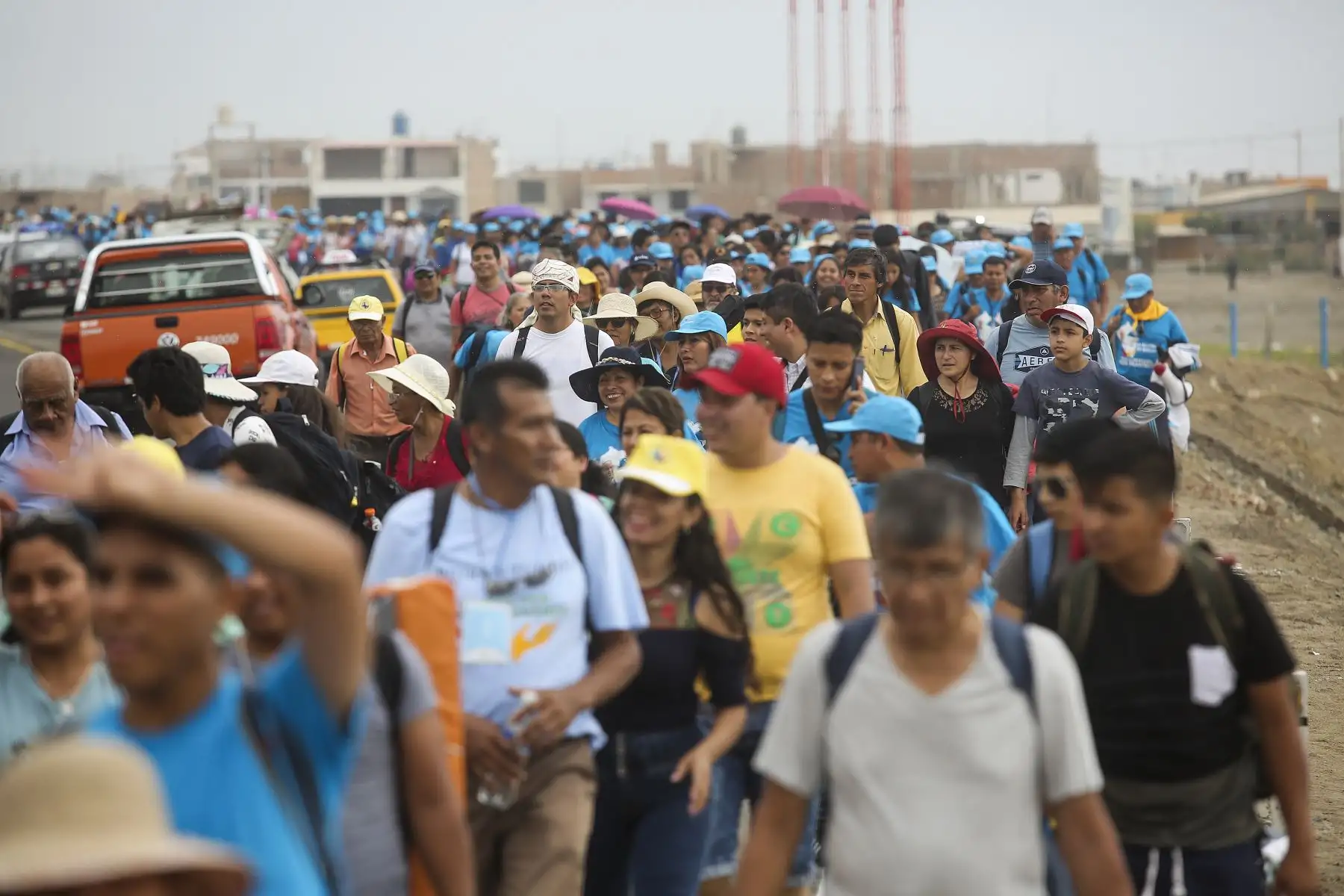TRUJILLO PERÚ - ENERO 19.  Fieles acampan en Huanchaco esperando llegada del Papa Francisco . Foto: ANDINA/Roberto Cáceres