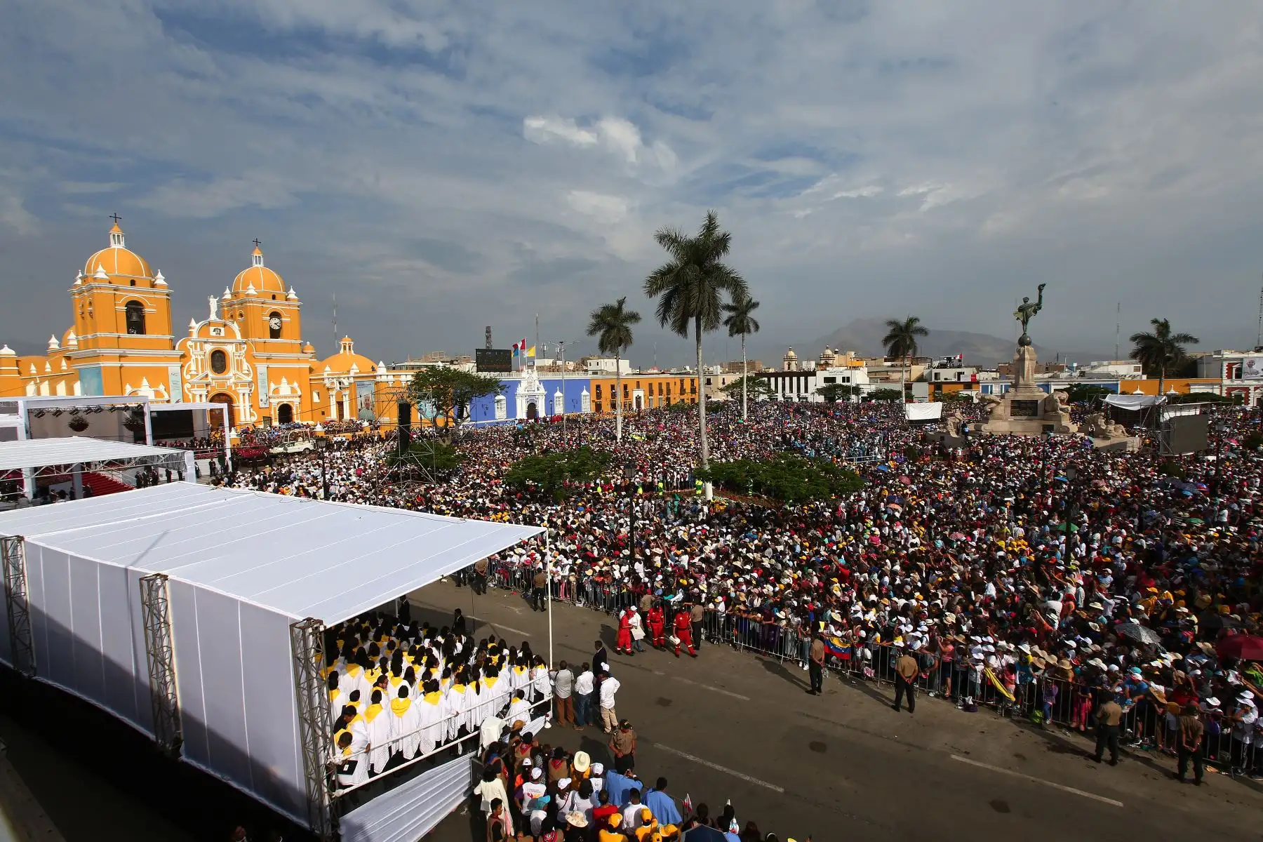 TRUJILLO PERÚ - ENERO 20. Papa Francisco en Celebración Mariana de la Virgen de la Puerta. Foto: ANDINA/Jose Tejada