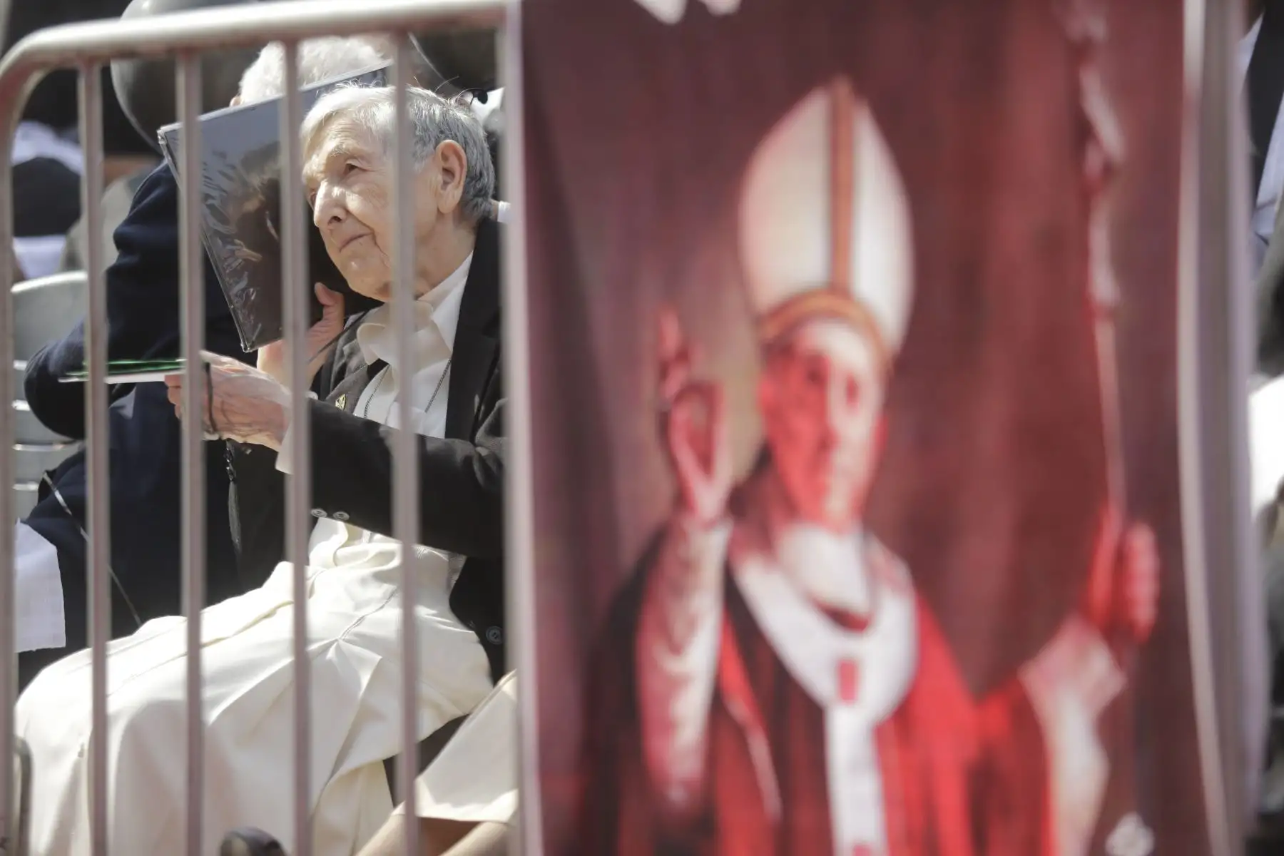 LIMA PERÚ - ENERO 21. Papa Francisco saluda en Iglesia Santo Domingo. Foto: ANDINA/Federico Romero