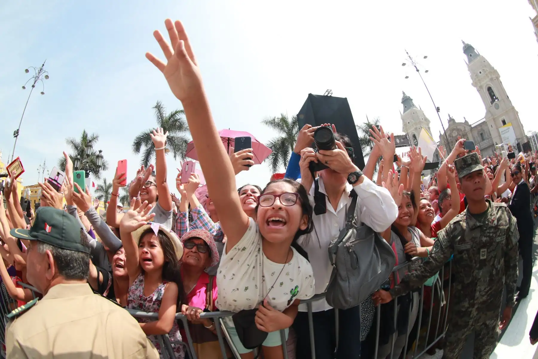LIMA PERÚ - ENERO 21. Papa Francisco llega a  Catedral de Lima. Foto: ANDINA/Carlos Lezama.