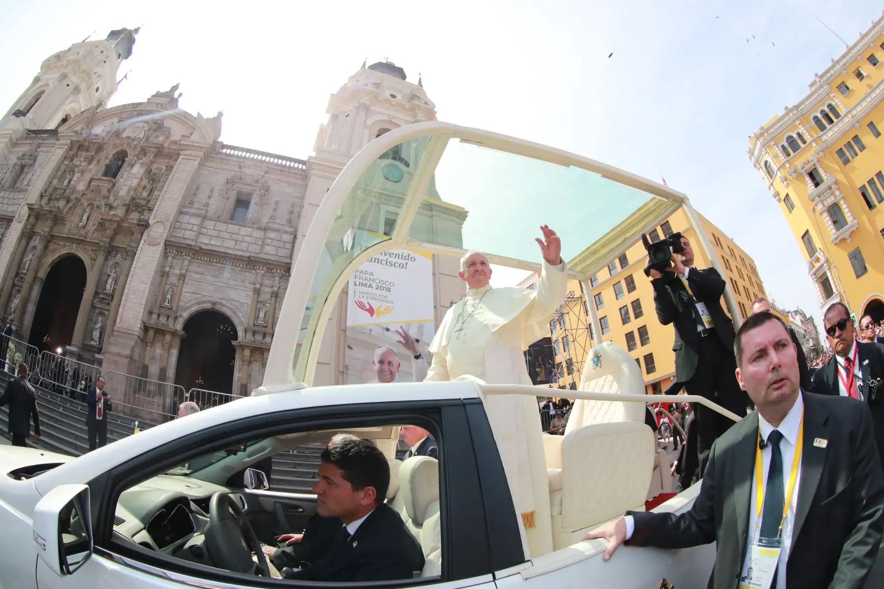 LIMA PERÚ - ENERO 21. Papa Francisco llega a  Catedral de Lima. Foto: ANDINA/Carlos Lezama.