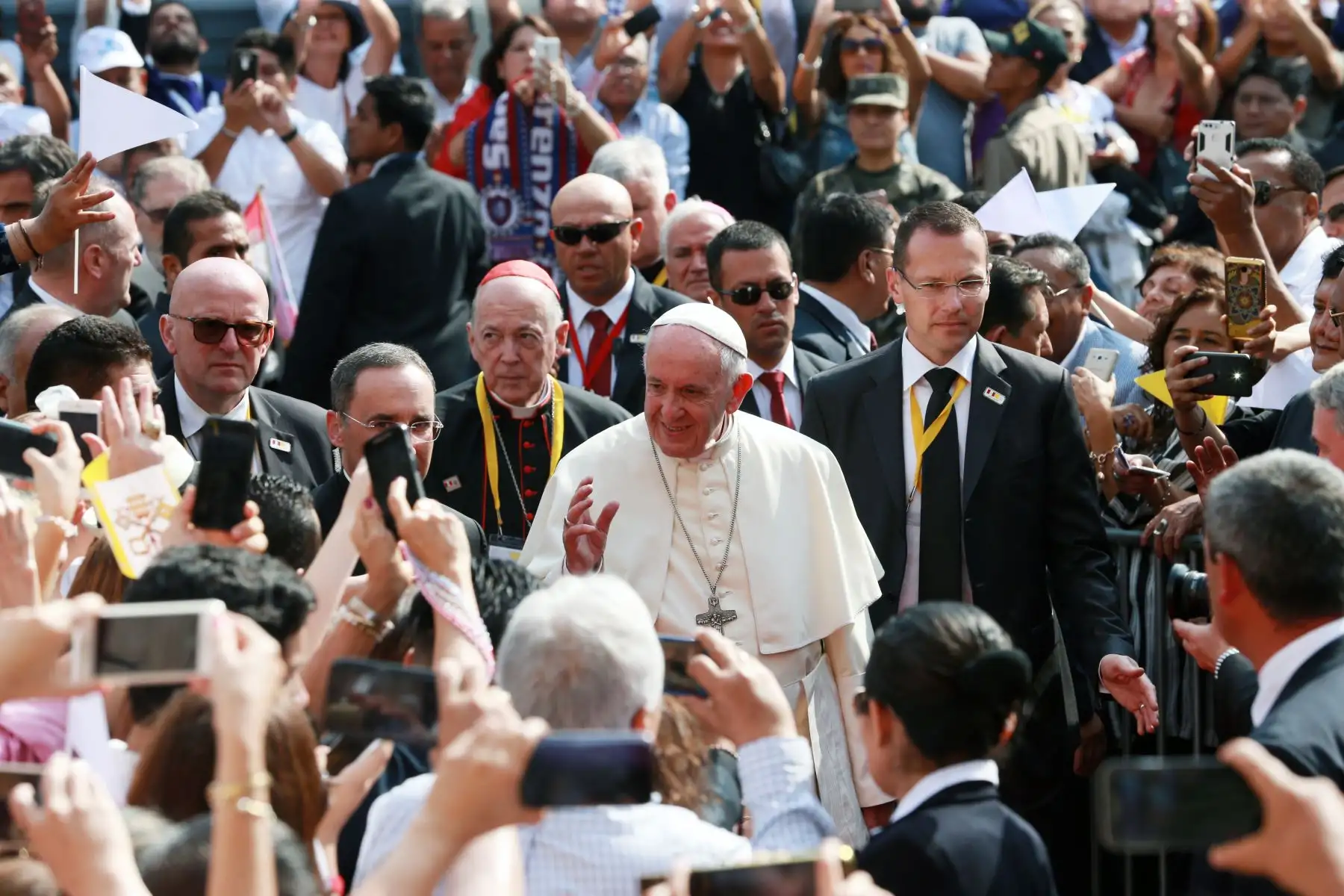 LIMA PERÚ - ENERO 21. Papa Francisco llega al templo Las Nazarenas. Foto: ANDINA/Norman Córdova