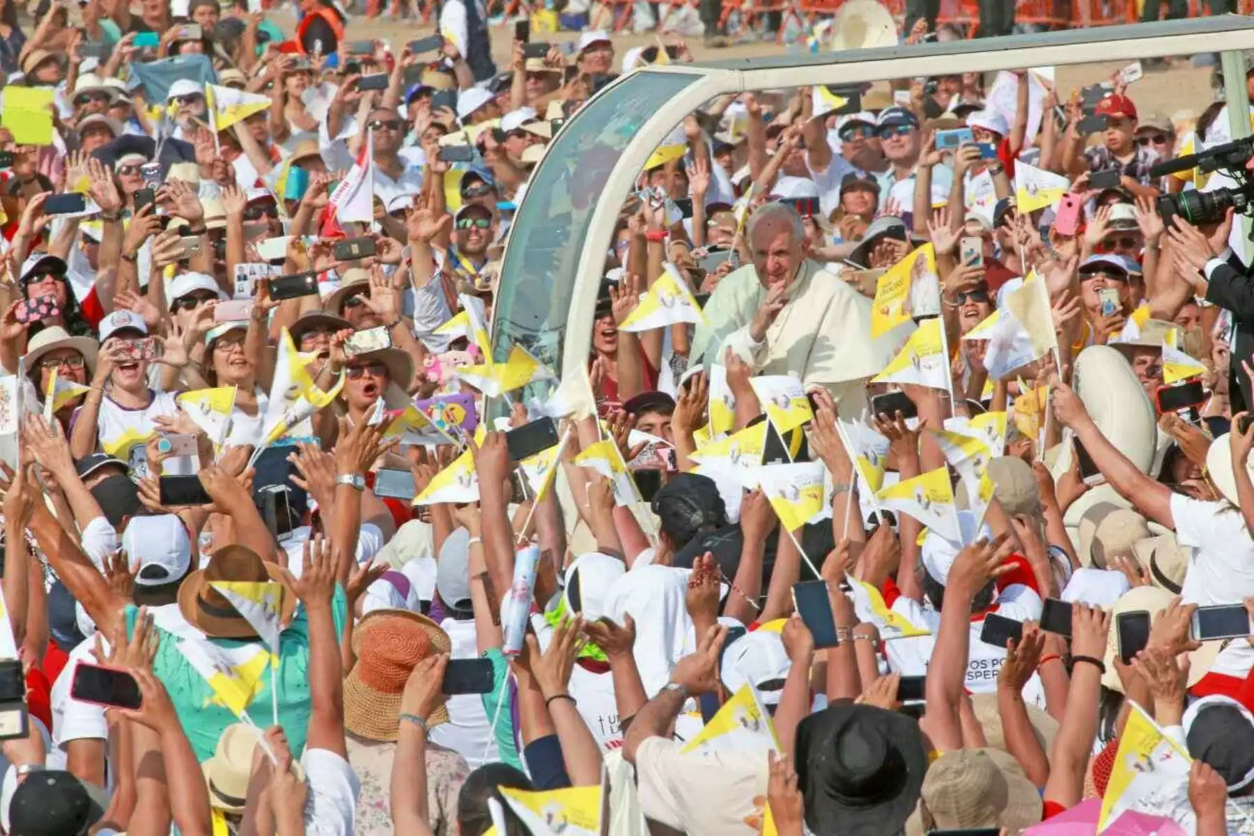 LIMA PERÚ - ENERO 21. Papa Francisco oficia misa en las Palmas. Foto: ANDINA/Jhony Laurente