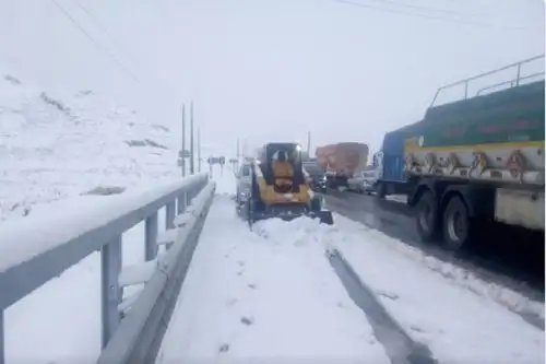 El tránsito en la carretera Central se encuentra cerrado por la caída de una intensa nevada. Foto: ANDINA/archivo.