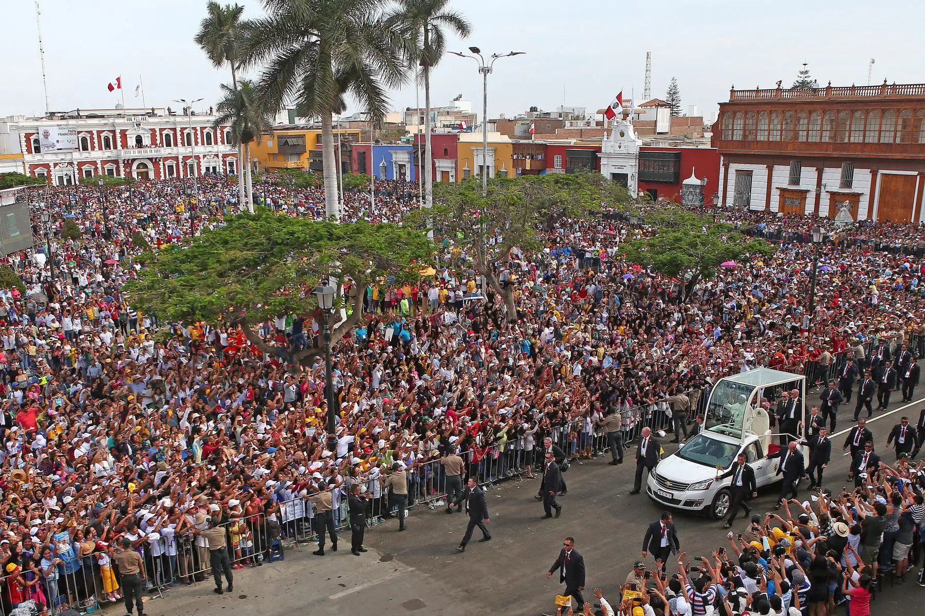 Apoteósico recibimiento al sucesor de Pedro en Trujillo.Foto:ANDINA/ Jose Tejada