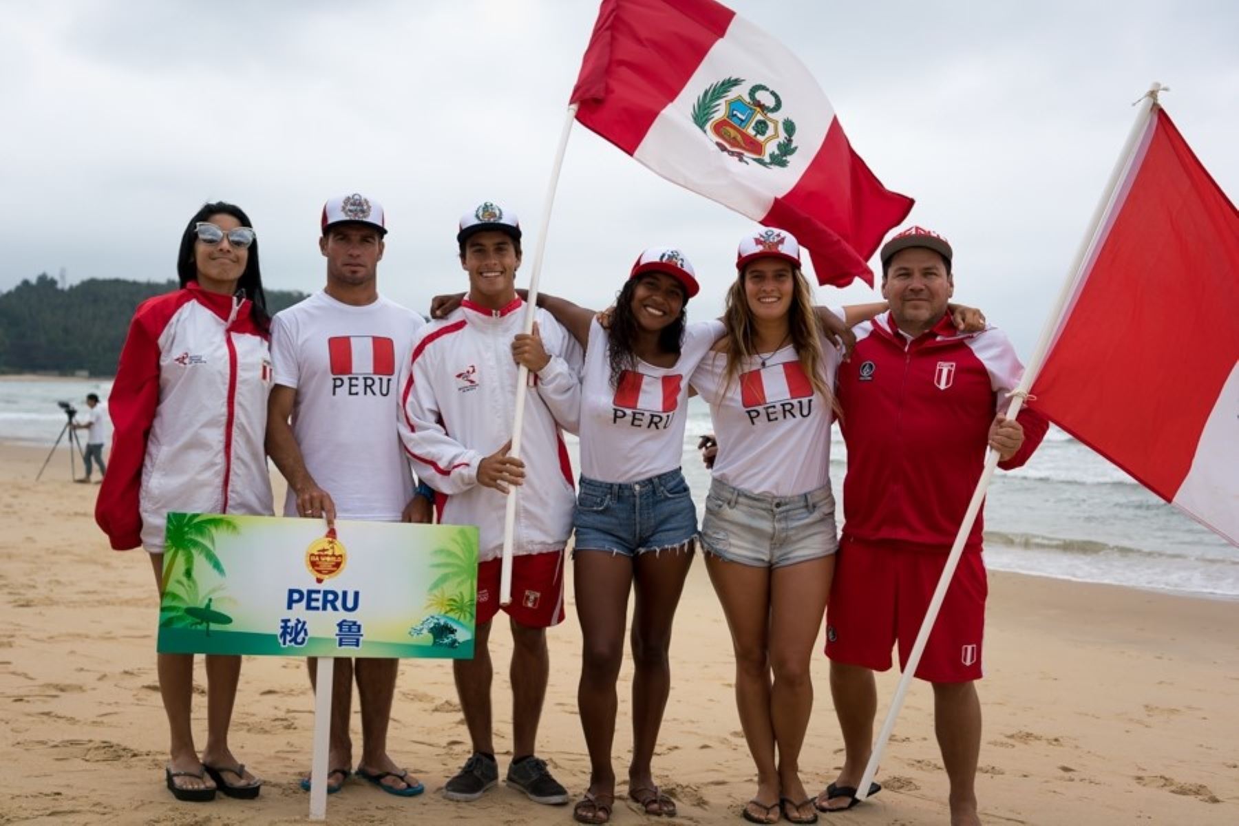 Peru claims bronze at ISA Aloha Cup