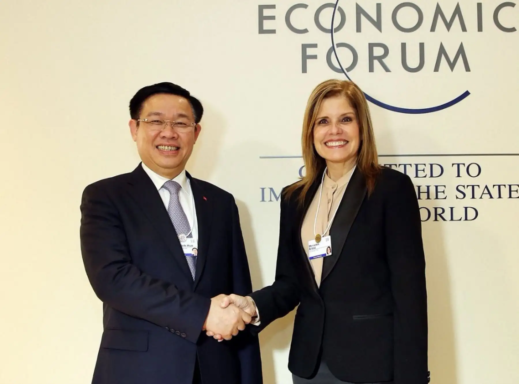 Jefa del Gabinete Ministerial, Mercedes Aráoz, se reunió con el viceprimer ministro de Vietnam, Vuong Dinh Hue