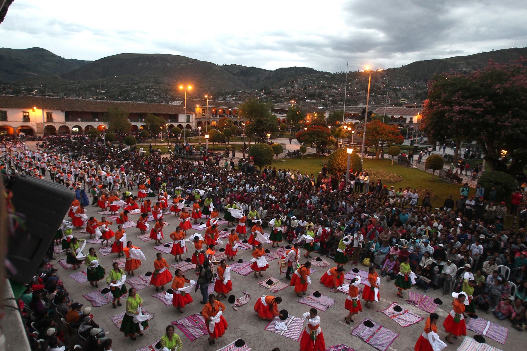 Un festivo pasacalle antecederá a la ceremonia de lanzamiento de la Agenda Bicentenario en Ayacucho. ANDINA/archivo