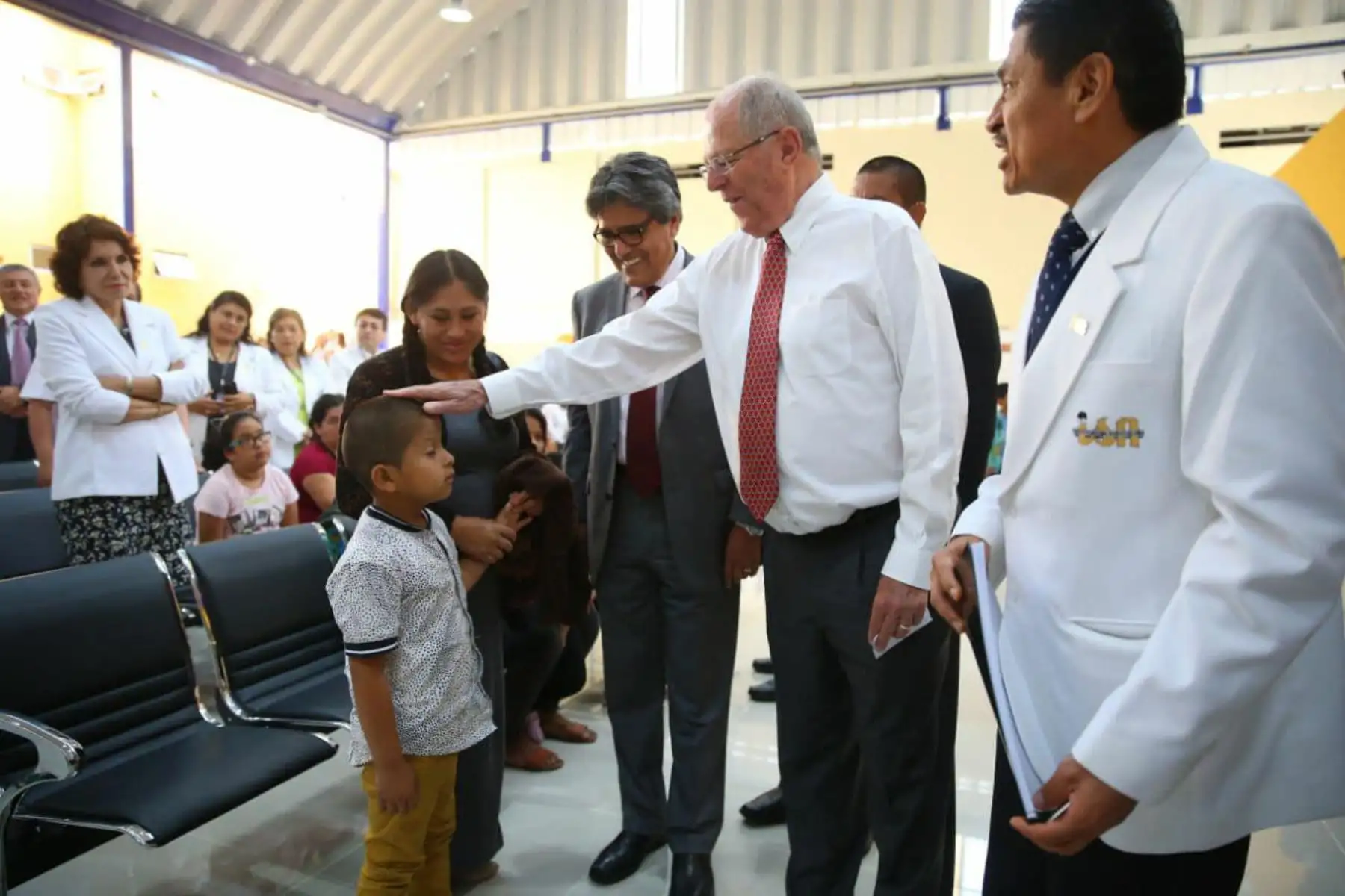 LIMA-PERÚ-ENERO-25. Presidente de la República, Pedro Pablo Kuczynski, inauguró la nueva Sala de Admisión del INSN-Breña. Foto: ANDINA/Prensa Presidencia.