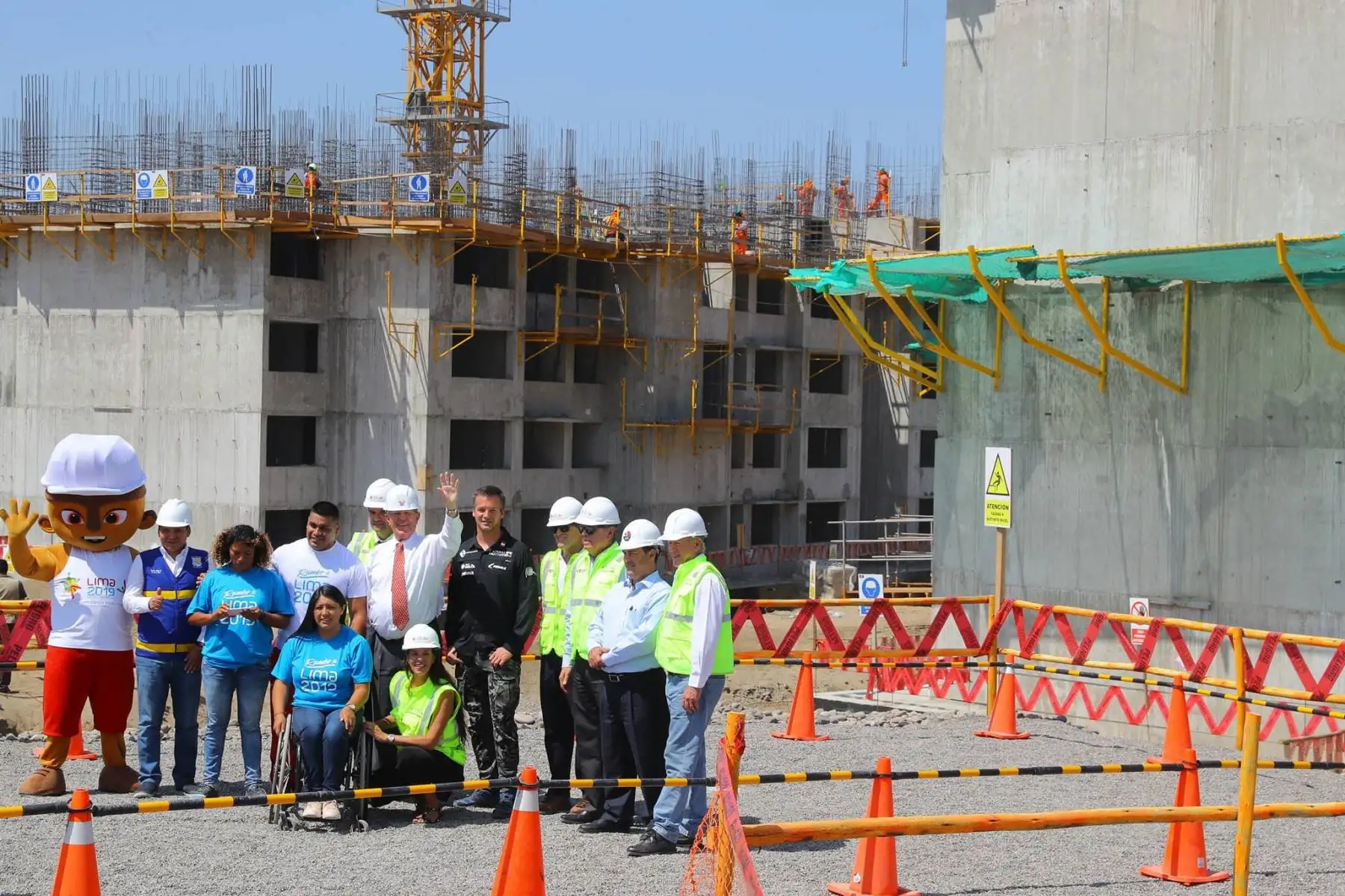 Presidente de la República, Pedro Pablo Kuczynski, inspeccionó las obras de construcción de la Villa de Atletas para los Juegos Panamericanos Lima 2019. Foto: ANDINA/ Prensa Presidencia