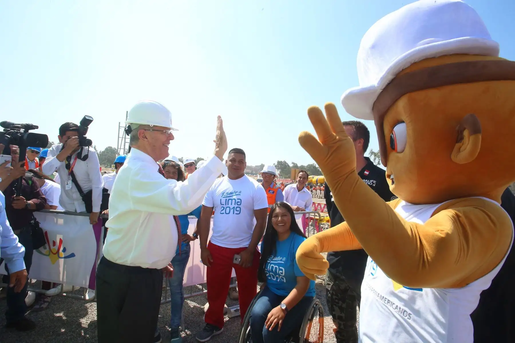 Presidente de la República, Pedro Pablo Kuczynski, inspeccionó las obras de construcción de la Villa de Atletas para los Juegos Panamericanos Lima 2019. Foto: ANDINA/ Prensa Presidencia