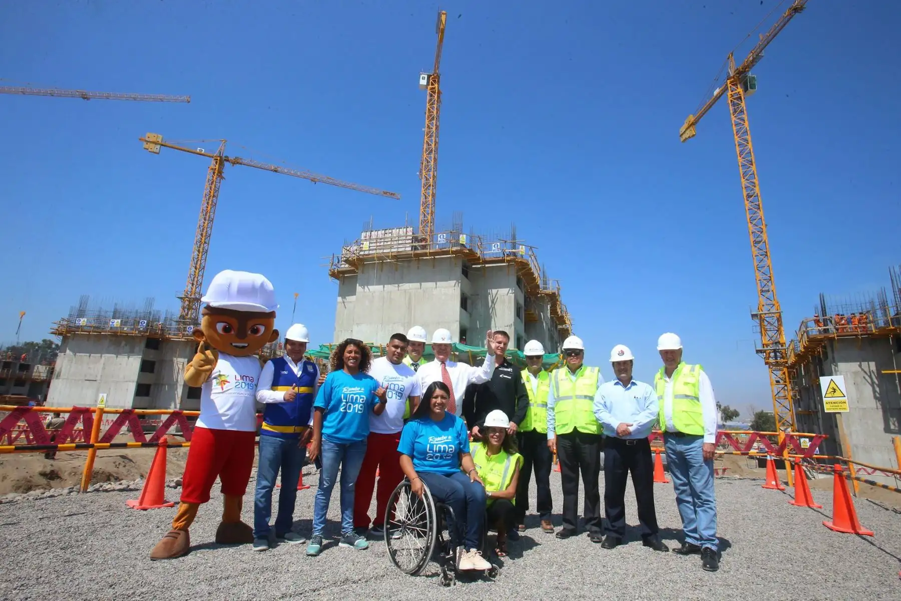Presidente de la República, Pedro Pablo Kuczynski, inspeccionó las obras de construcción de la Villa de Atletas para los Juegos Panamericanos Lima 2019. Foto: ANDINA/ Prensa Presidencia