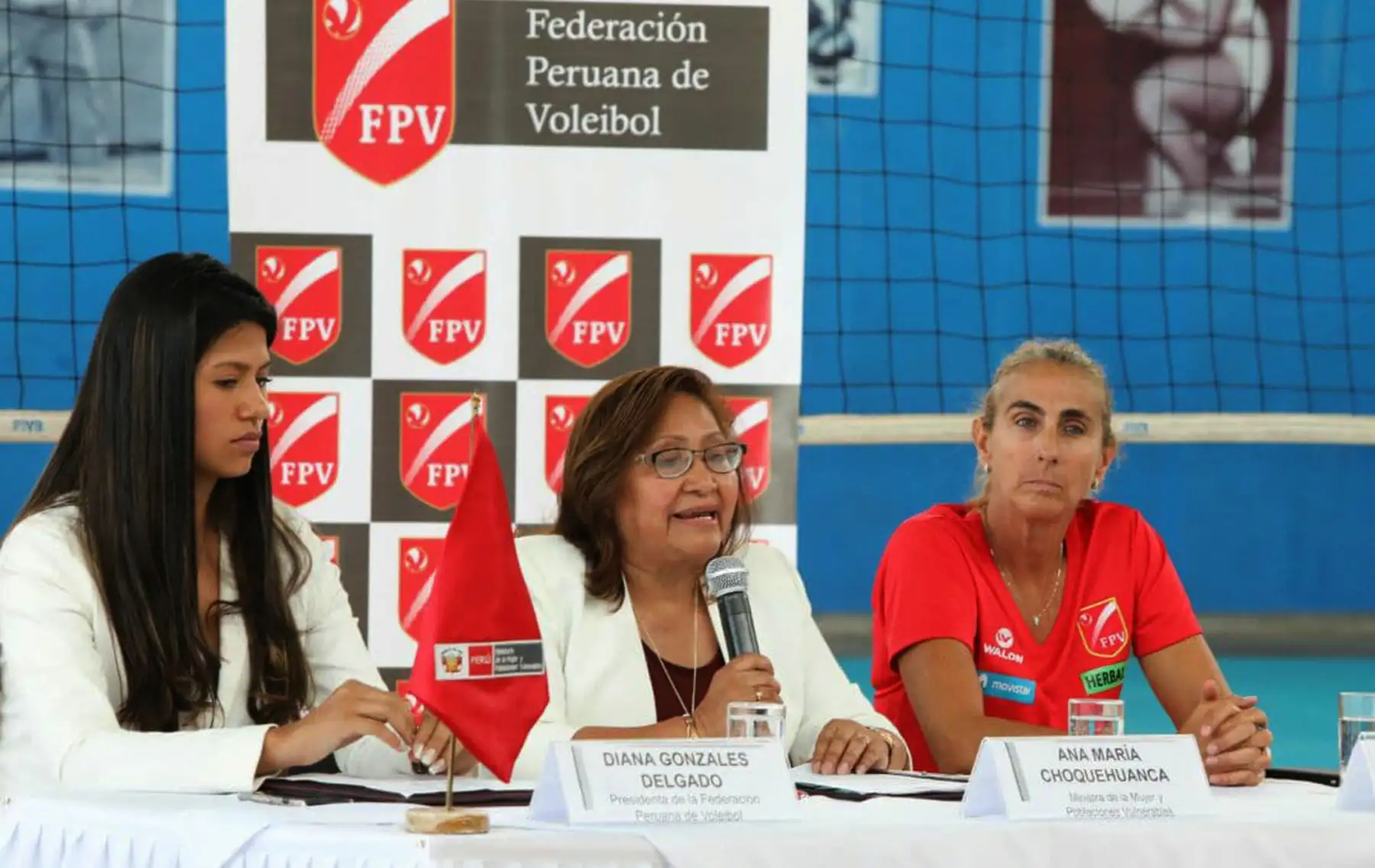 LIMA-PERÚ-ENERO-25. Ana Choquehuanca, ministra de la Mujer, y la Federación Peruana de Voleibol suscriben convenio para protección de deportistas menores de edad. Foto: ANDINA/Jhony Laurente.