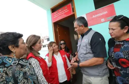 Con el objetivo brindar una atención articulada e inmediata a las víctimas de violencia familiar, sexual y de género, los ministerios del Interior (Mininter) y de la Mujer y Poblaciones Vulnerables (MIMP) inauguraron este viernes en Arequipa un centro de emergencia mujer (CEM).